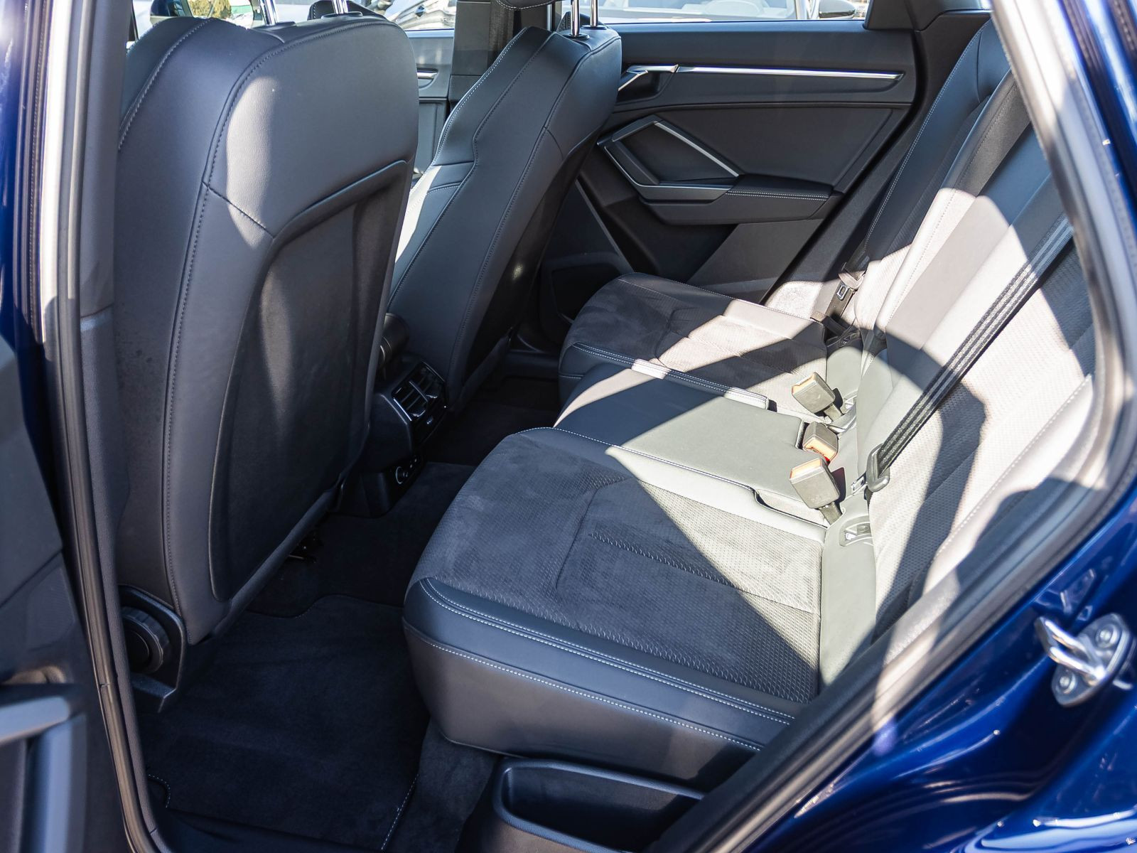 Audi Q3 S line 45TFSIe Stronic Navi LED GRA EPH AHK