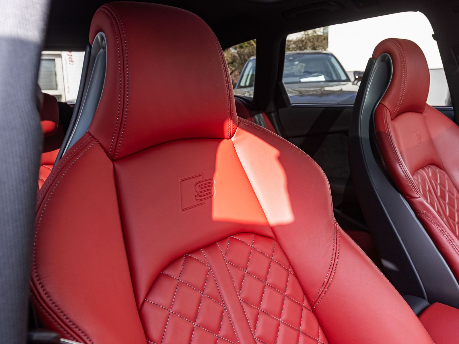 Audi S4 Avant TDI Navi HuD Panorama B&O Matrix-LED