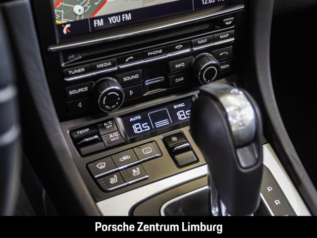 Porsche 991 911 Carrera 4 Cabriolet Sportabgas 20-Zoll