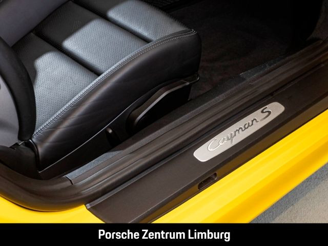 Porsche Cayman S Sportabgasanlage Sportfahrwerk 20-Zoll