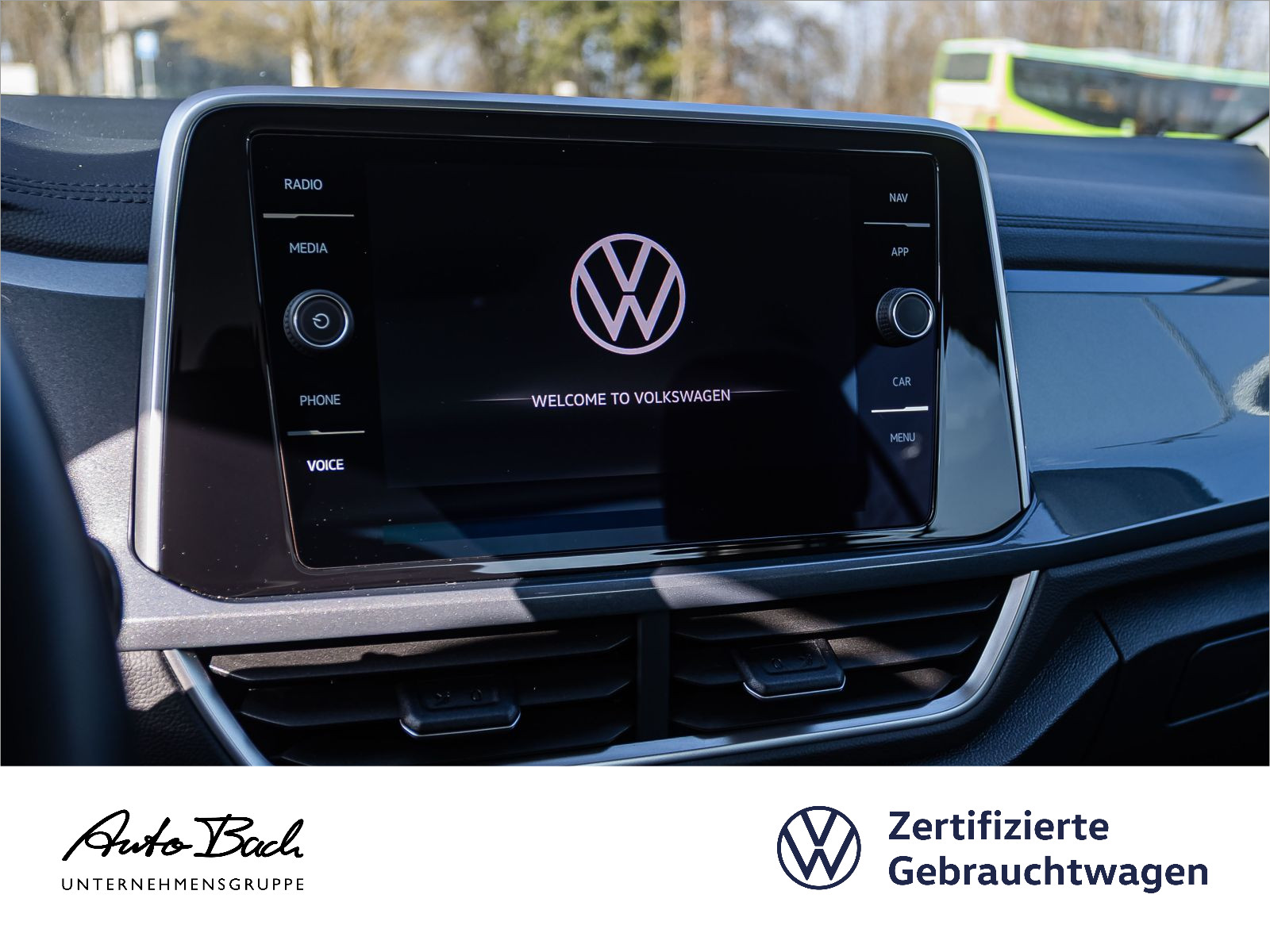 Volkswagen T-Roc Style 2.0TDI 4M DSG Navi LED CarPlay ACC EPH