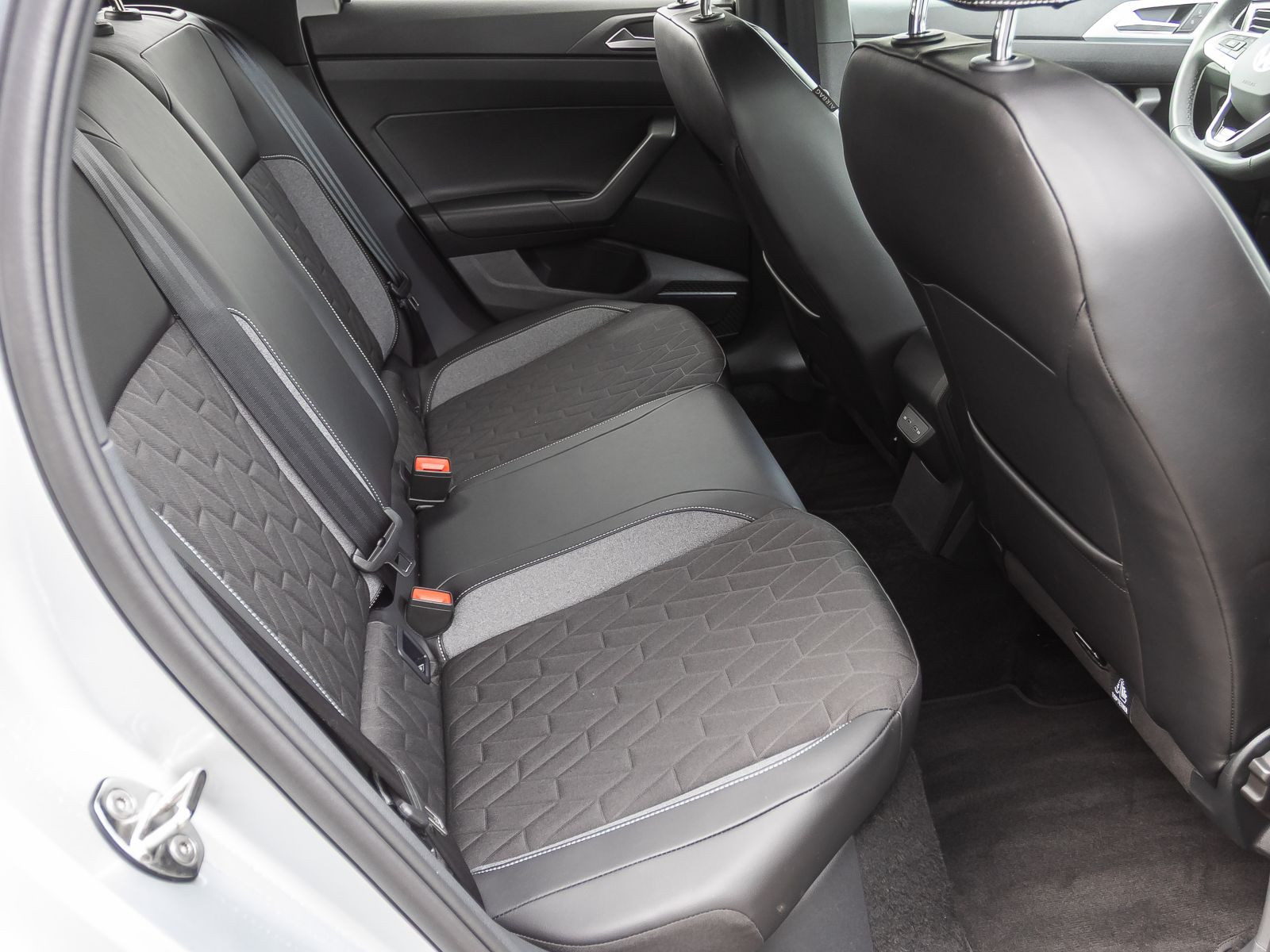Volkswagen Taigo 1.0 TSI DSG Goal, Navi, LED, App-Connect, Klima, Sitzheizung