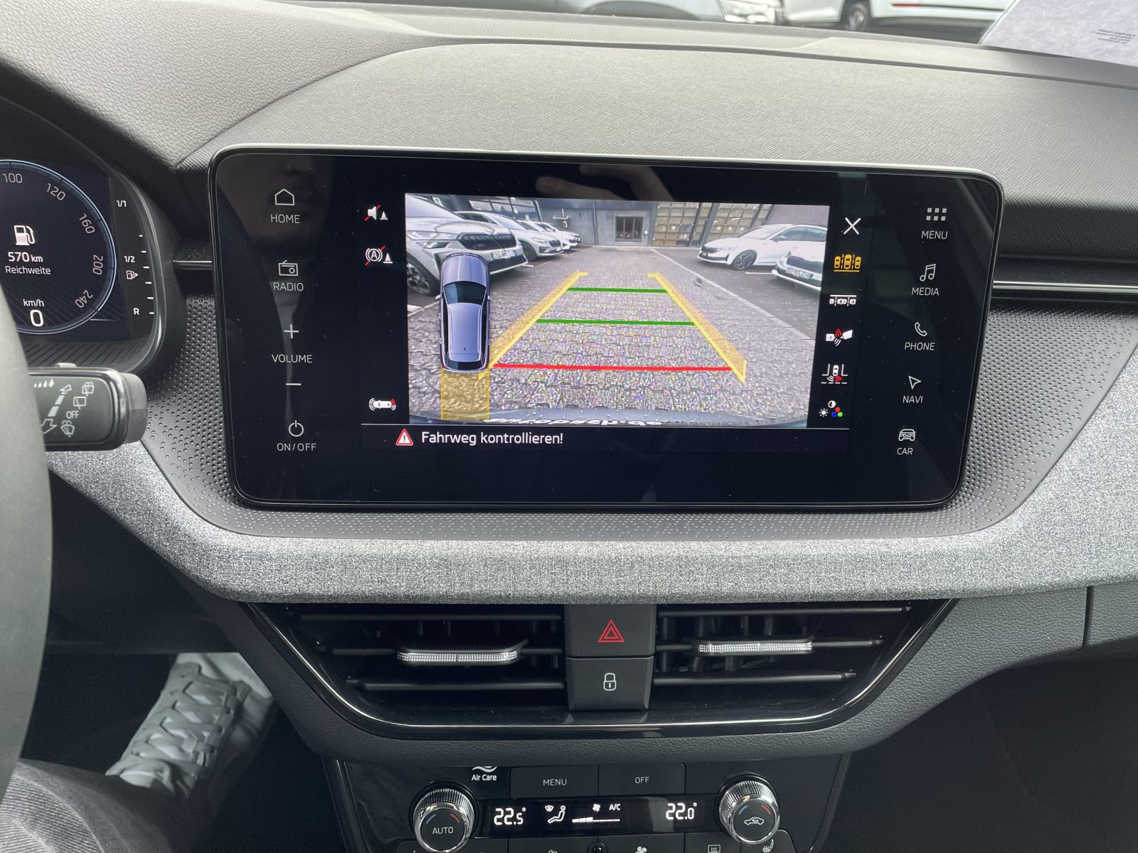 Skoda Kamiq Tour 1.0 TSI DSG Navi ACC LED EPH