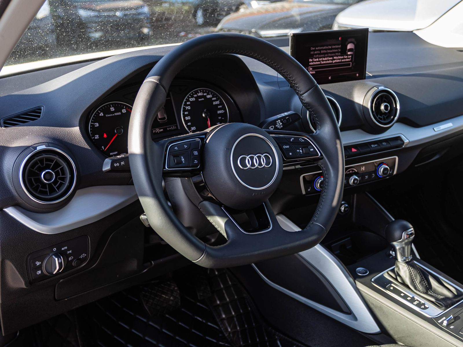 Audi Q2 Sport 35TFSI Stronic Navi LED EPH Sitzhzg