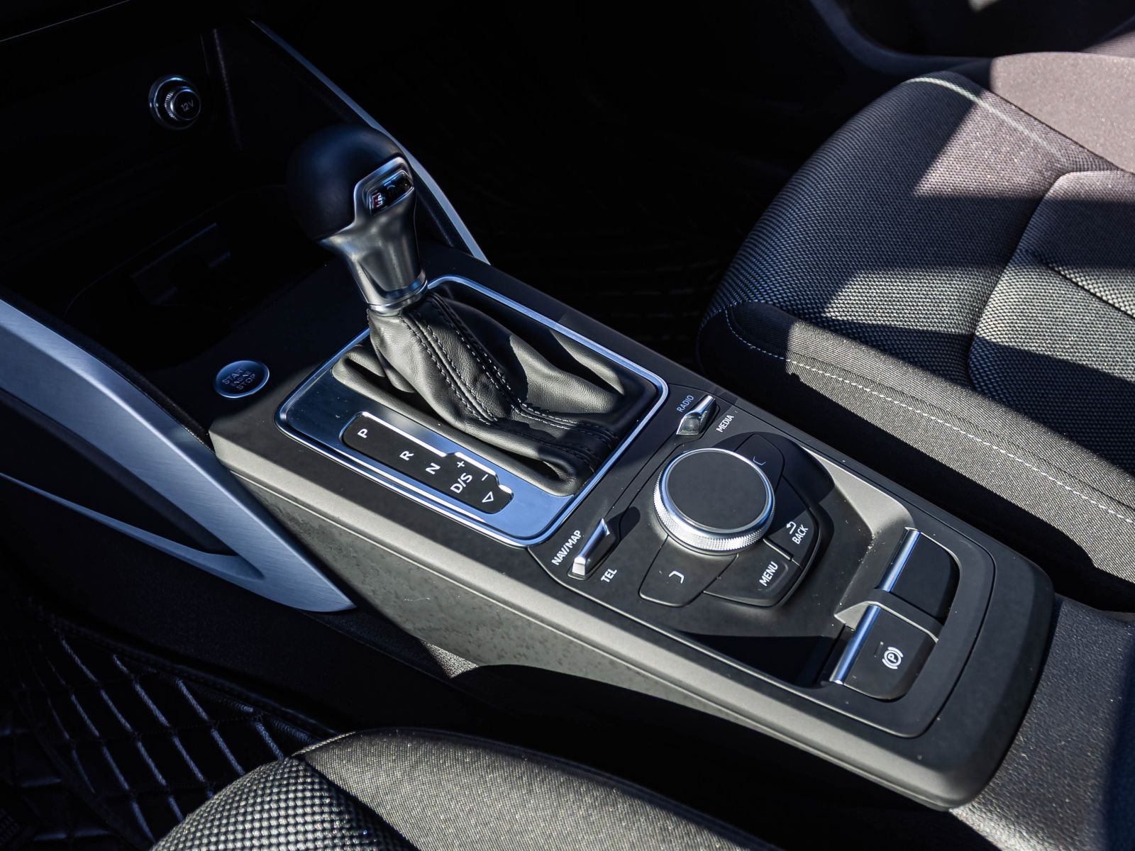 Audi Q2 Sport 35TFSI Stronic Navi LED EPH Sitzhzg