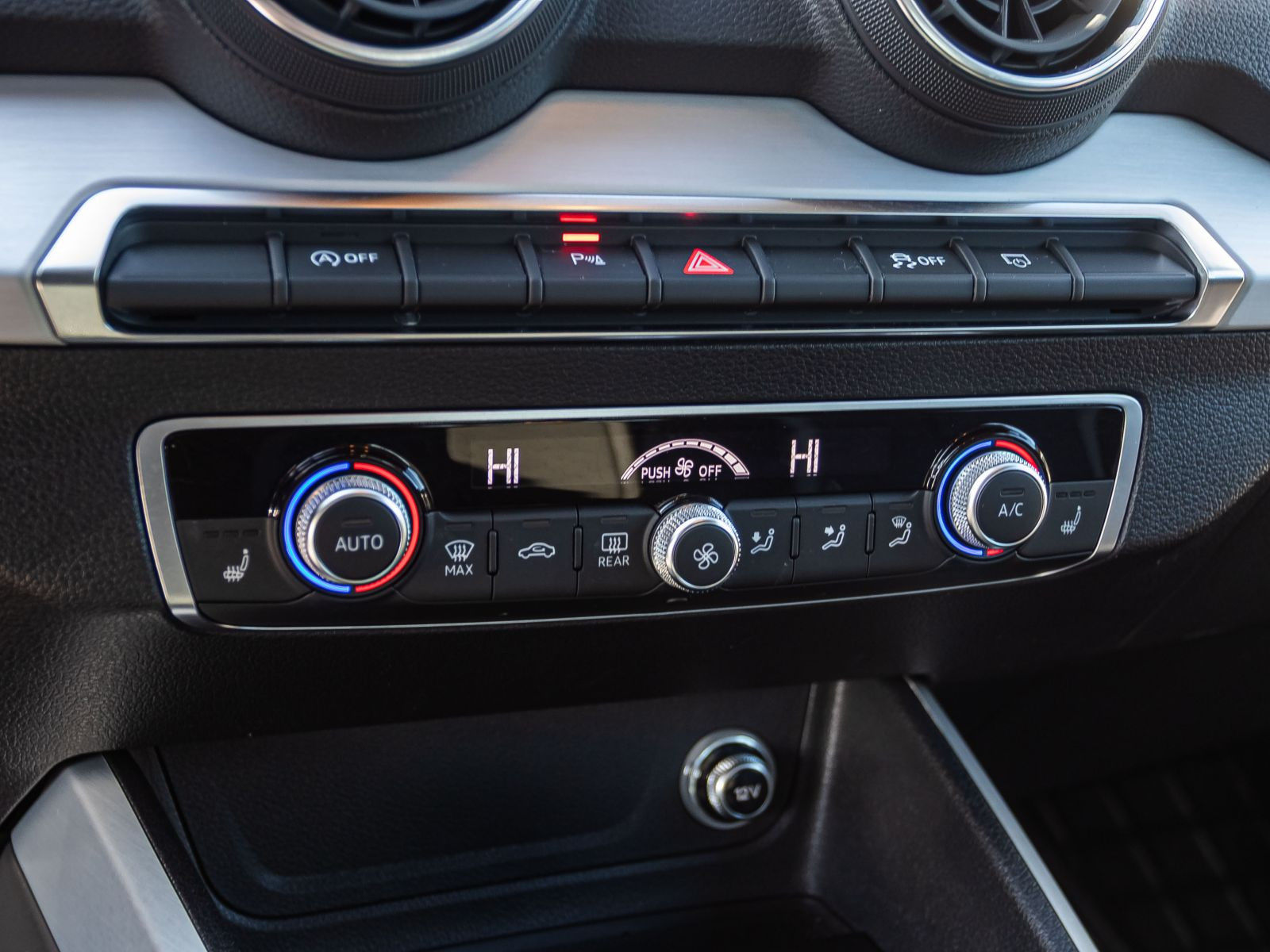 Audi Q2 Sport 35TFSI Stronic Navi LED EPH Sitzhzg