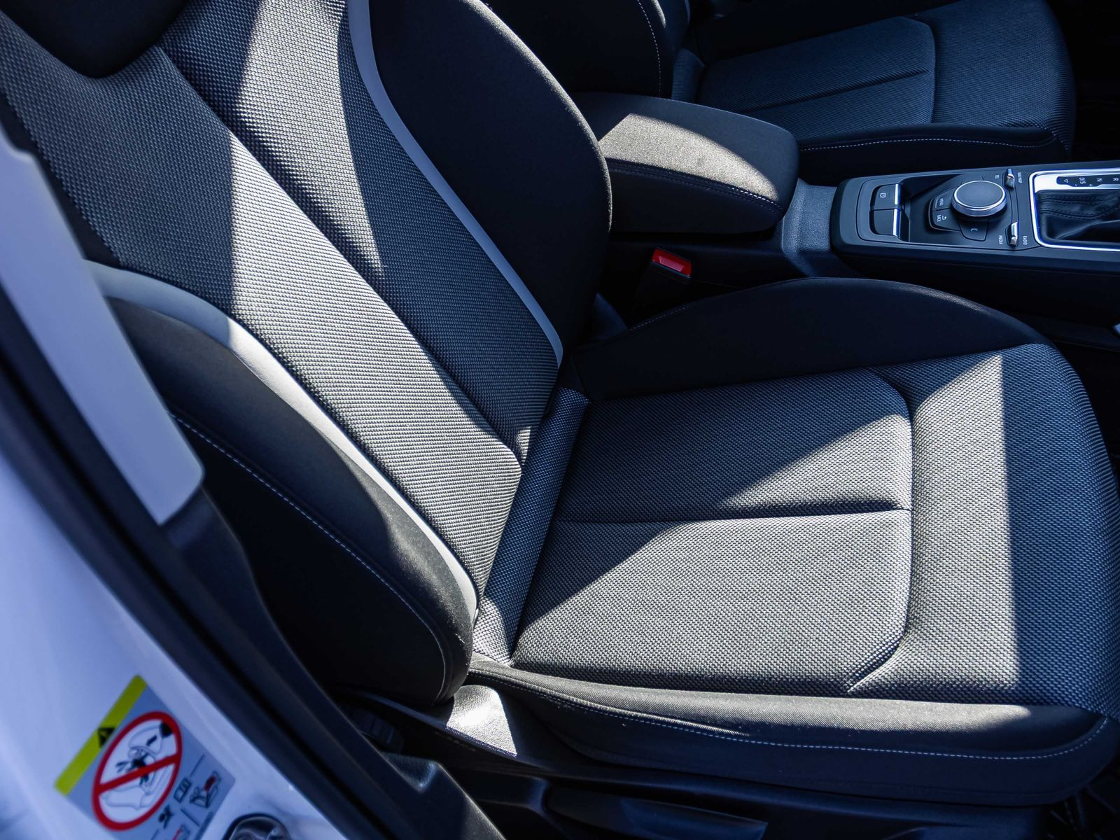 Audi Q2 Sport 35TFSI Stronic Navi LED EPH Sitzhzg