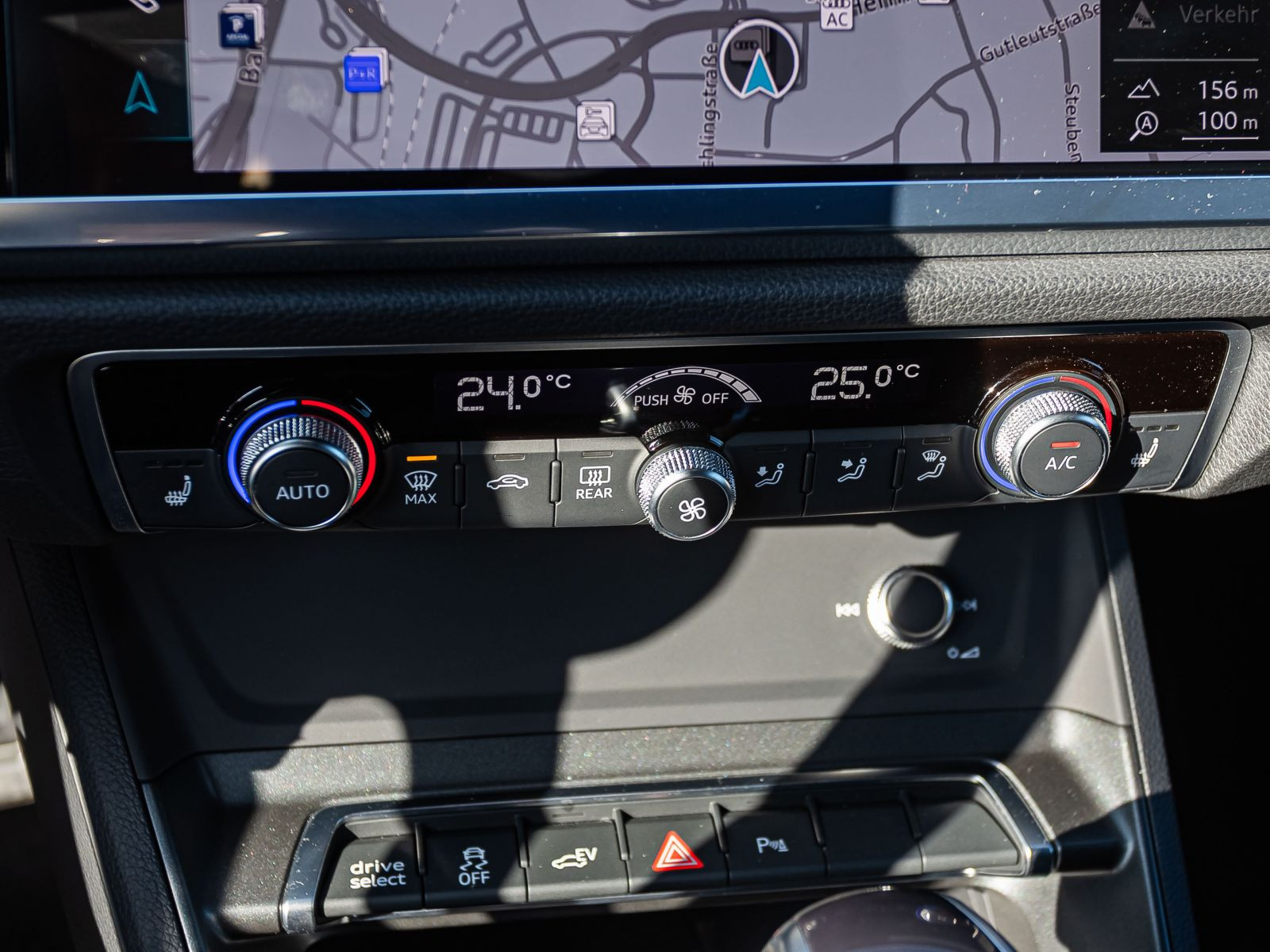 Audi Q3 S line 45TFSIe Stronic Navi LED ACC EPH