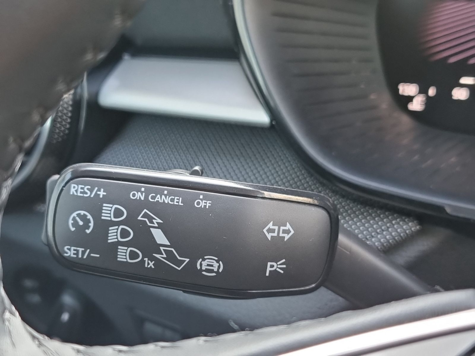 Skoda Fabia 130 Jahre 1.0 MPI GRA LEDKlima Sitzhzg