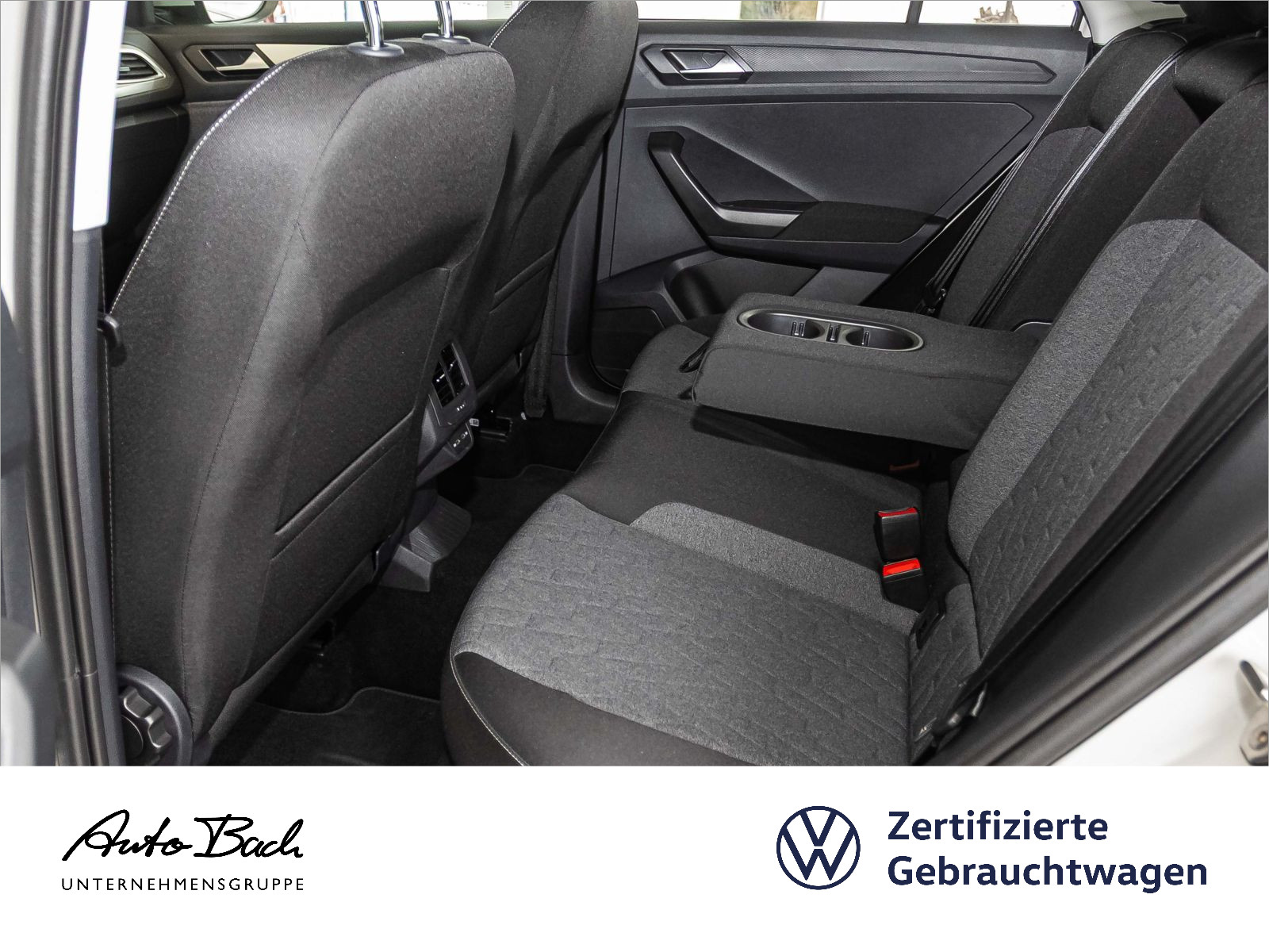 Volkswagen T-Roc Move 1.0TSI LED CarPlay EPH DAB