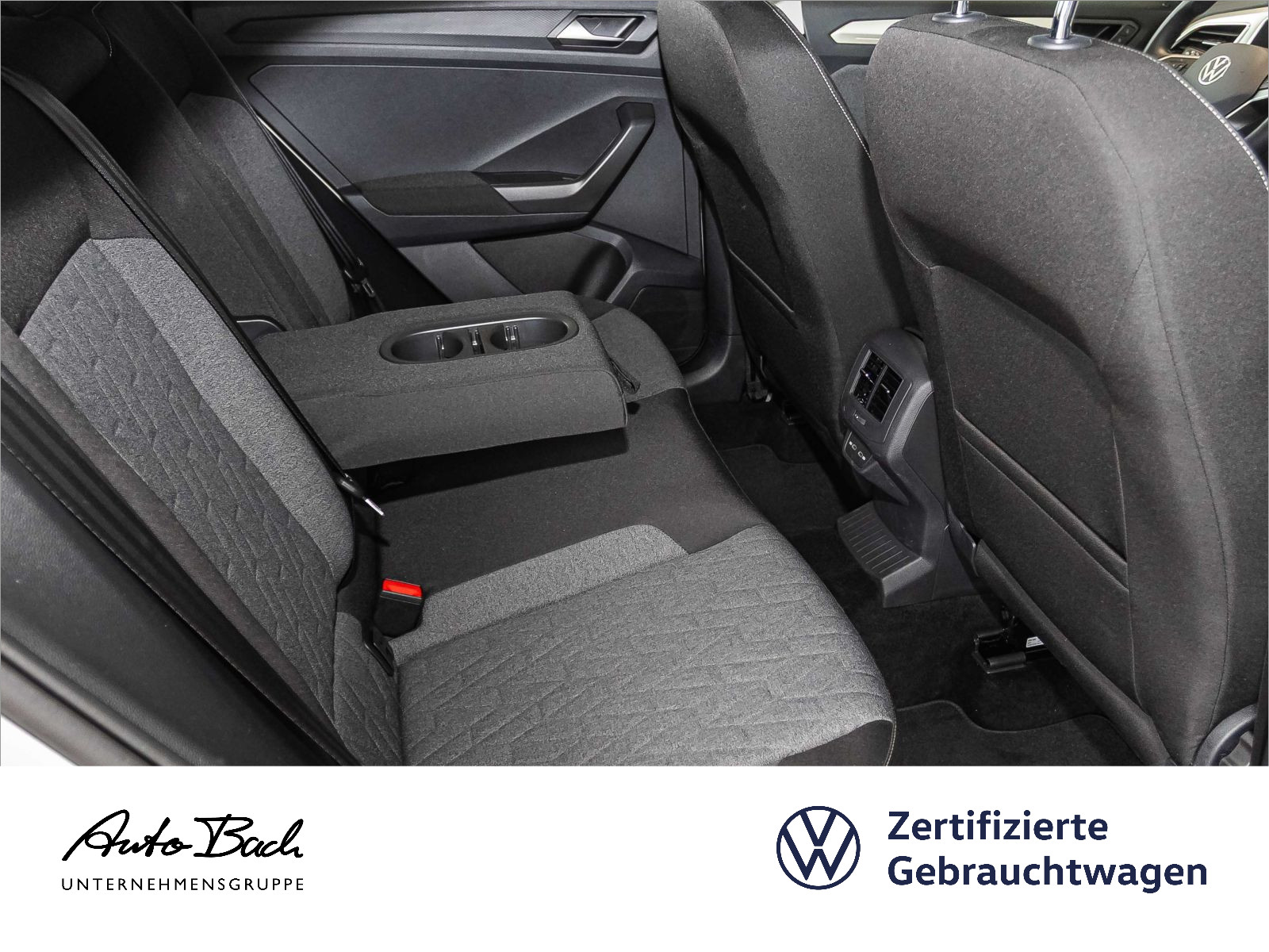 Volkswagen T-Roc Move 1.0TSI LED CarPlay EPH DAB