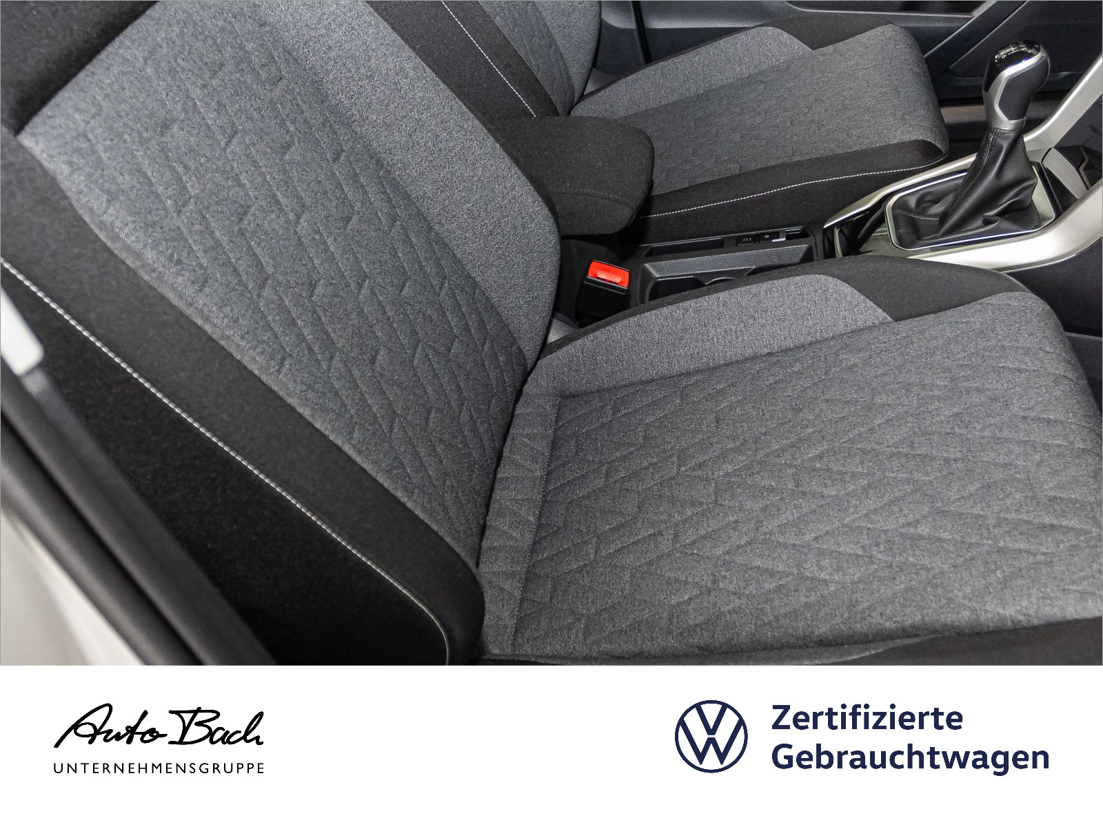 Volkswagen T-Roc Move 1.0TSI LED CarPlay EPH DAB