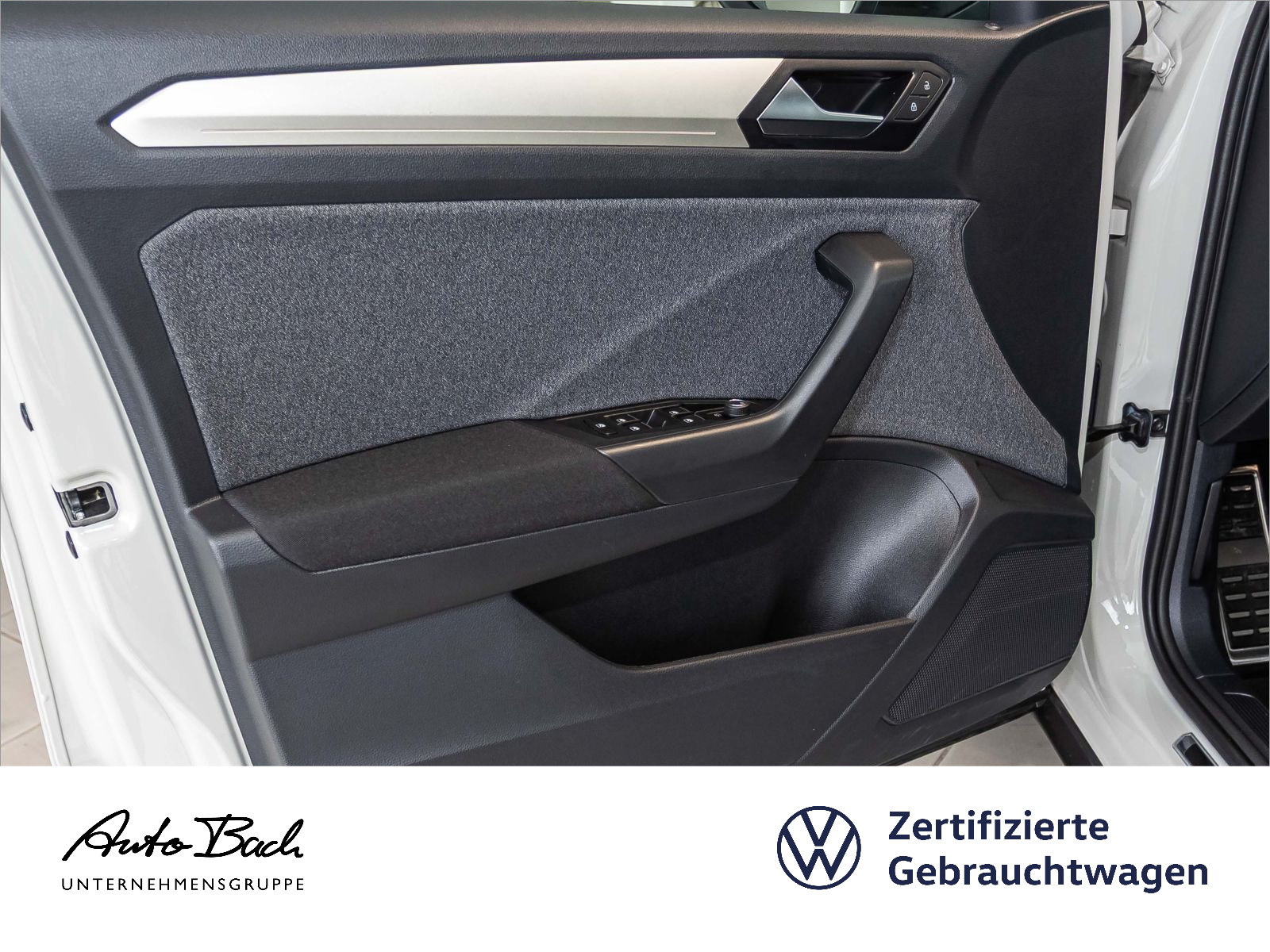 Volkswagen T-Roc Move 1.0TSI LED CarPlay EPH DAB