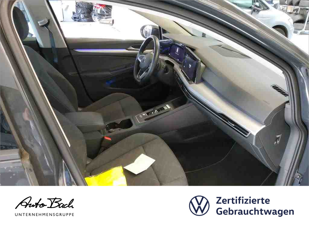 Volkswagen Golf VIII Variant 1.5 TSI DSG Life, Navi, LED, Rückfahrkamera, App-Connect