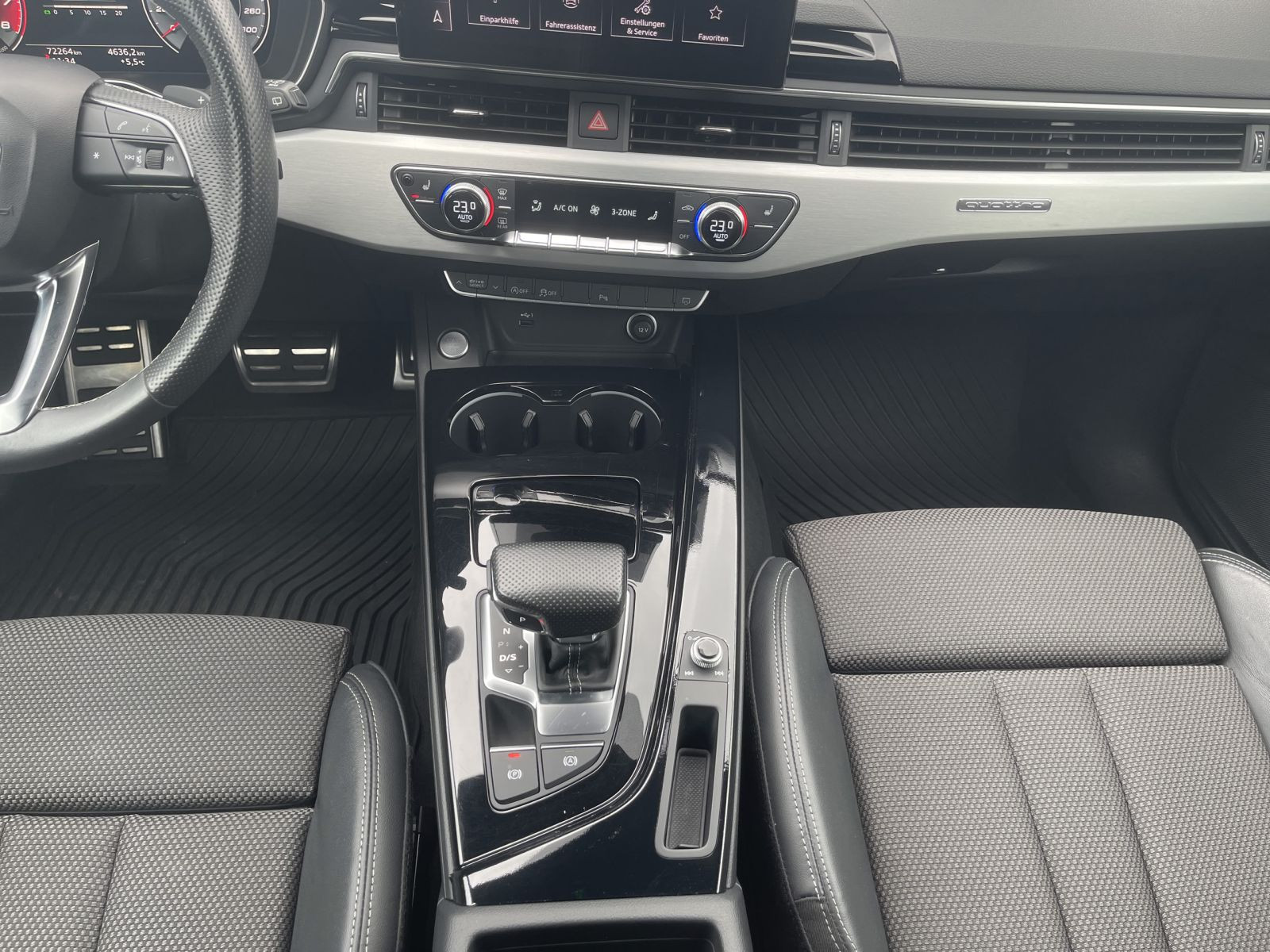 Audi A4 Avant S line 40TFSI quattro Navi Matrix Standhzg ACC