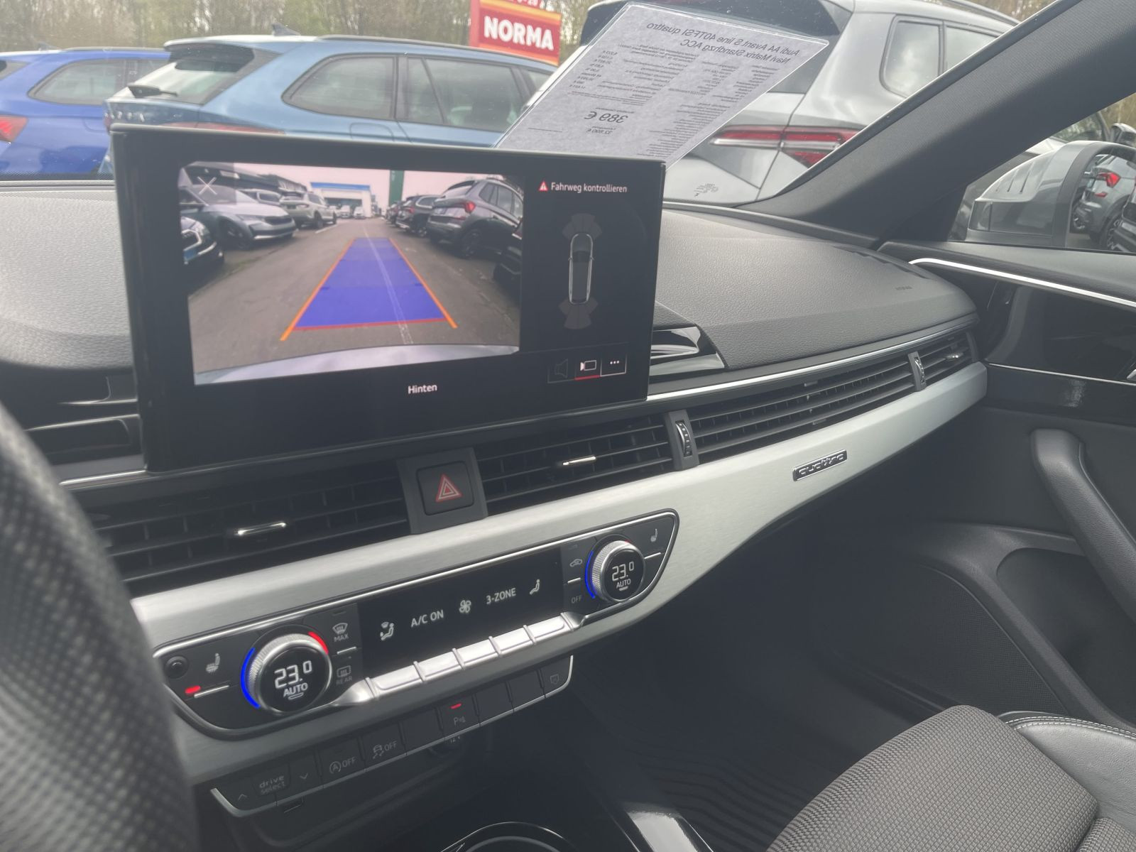Audi A4 Avant S line 40TFSI quattro Navi Matrix Standhzg ACC