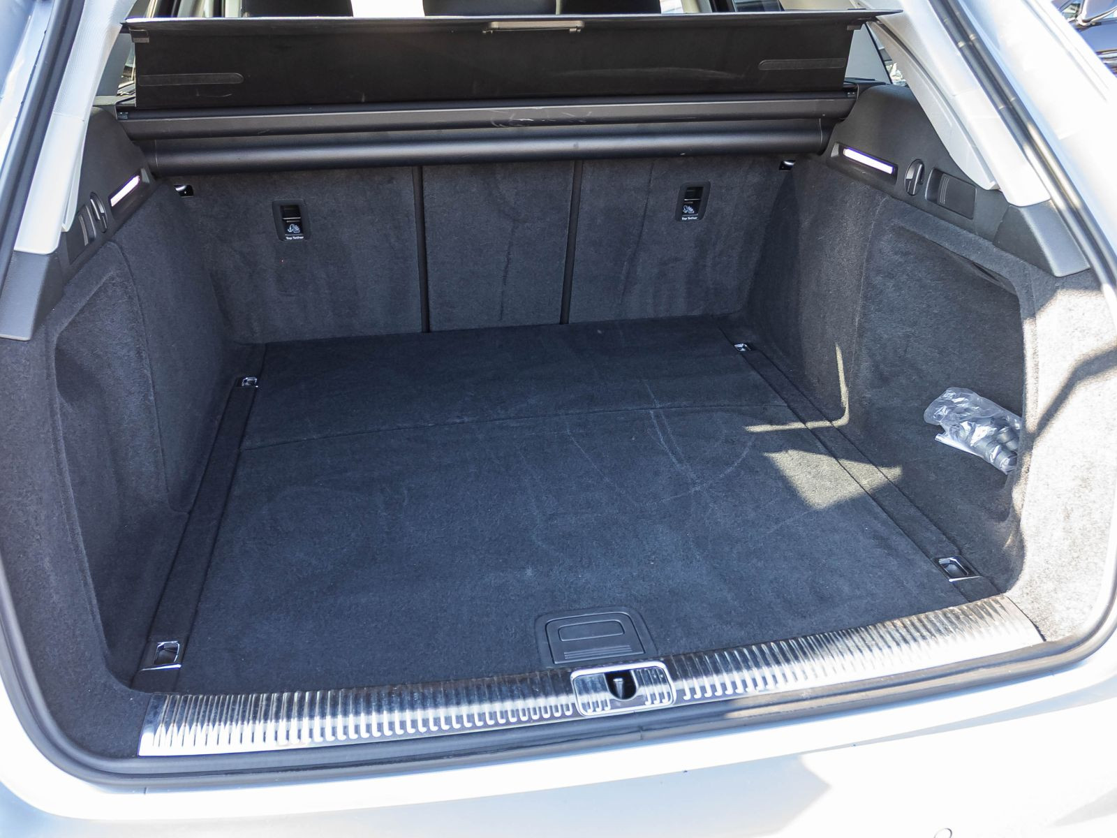 Audi A4 Avant Advanced 40TDI qu Stronic Navi LED GRA EPH