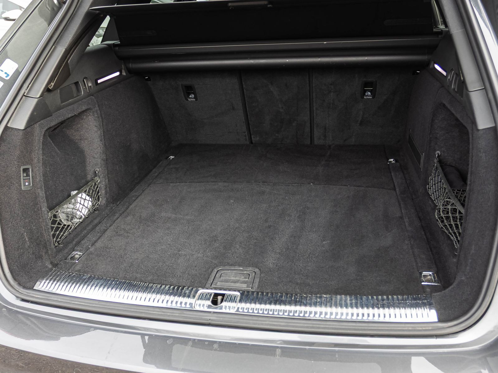 Audi A4 Avant S line 40TFSI qu Stronic Navi LED GRA AHK