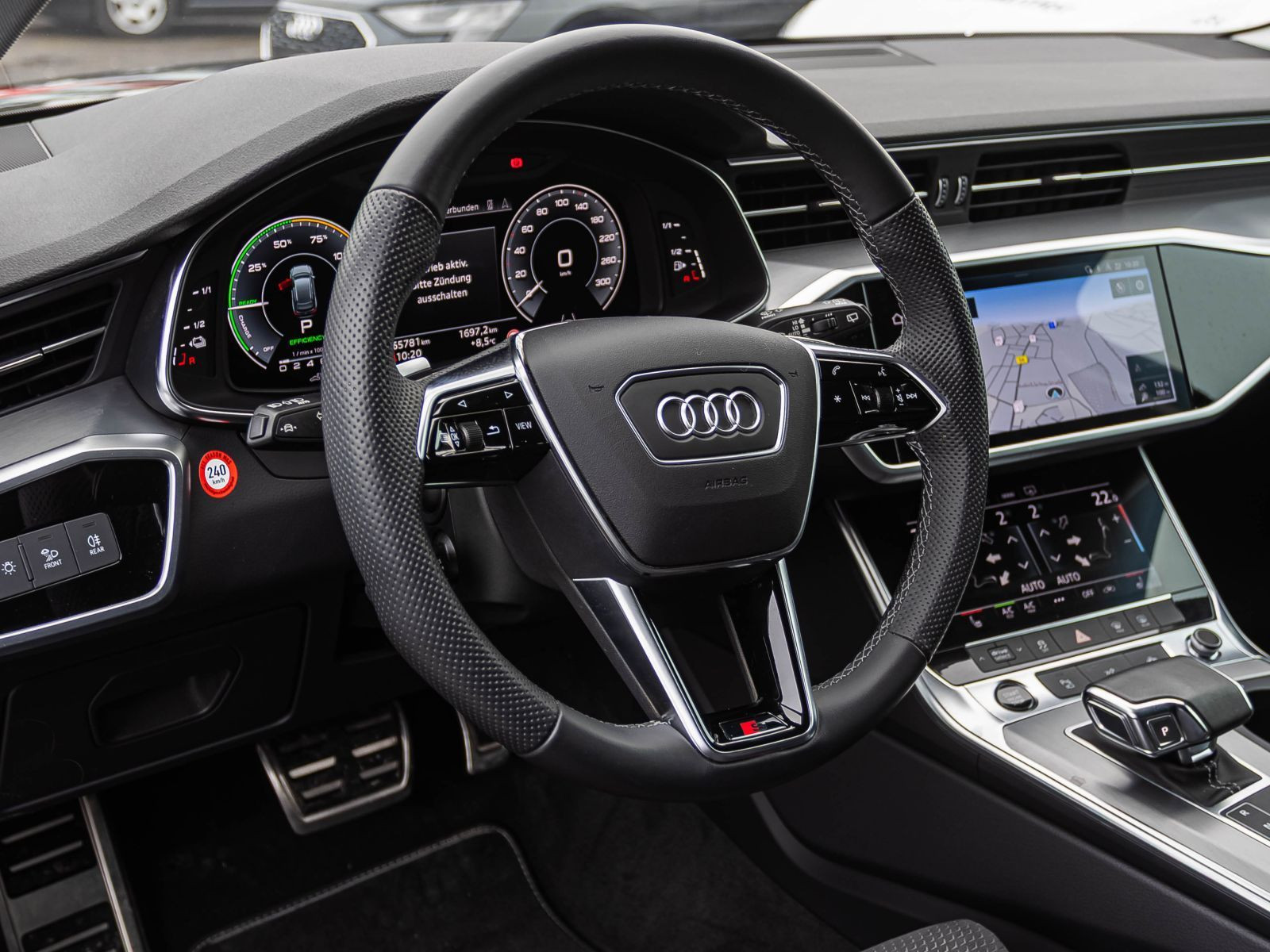 Audi A6 Avant S line TFSIe Navi Matrix Standklima ACC AHK