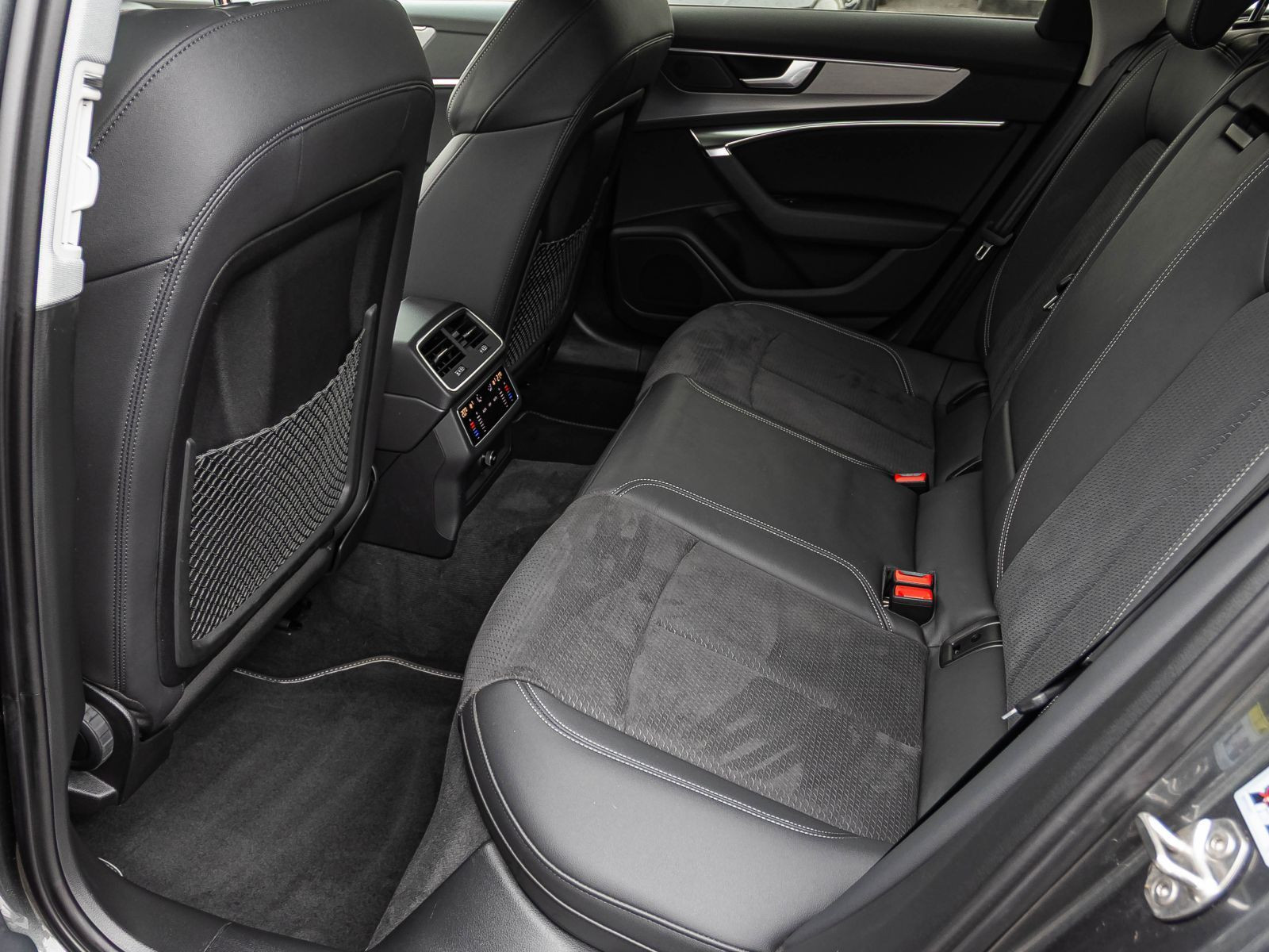 Audi A6 Avant S line TFSIe Navi Matrix Standklima ACC AHK