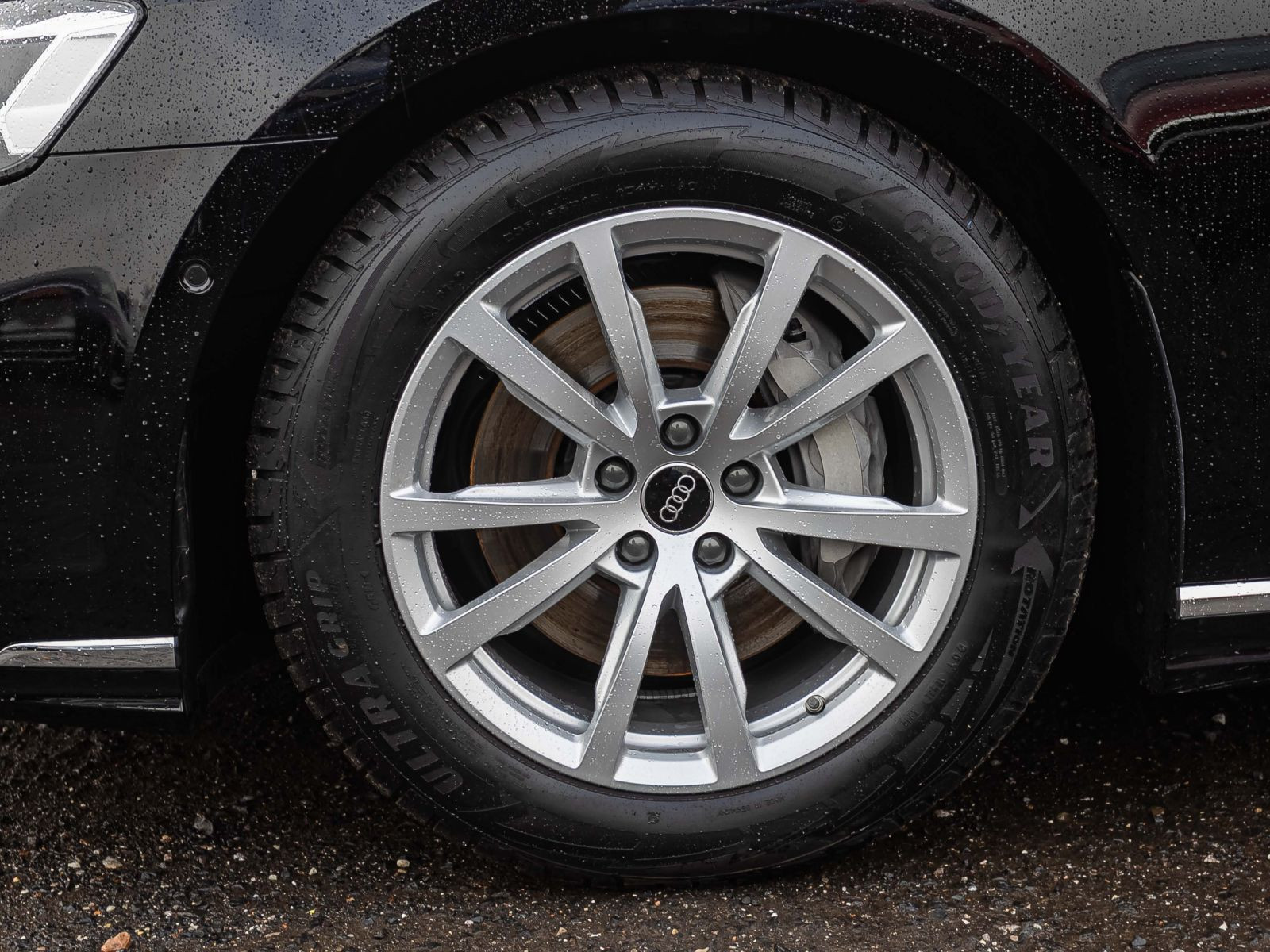 Audi A8 50TDI qu Navi Matrix HuD DCC Luftfederung