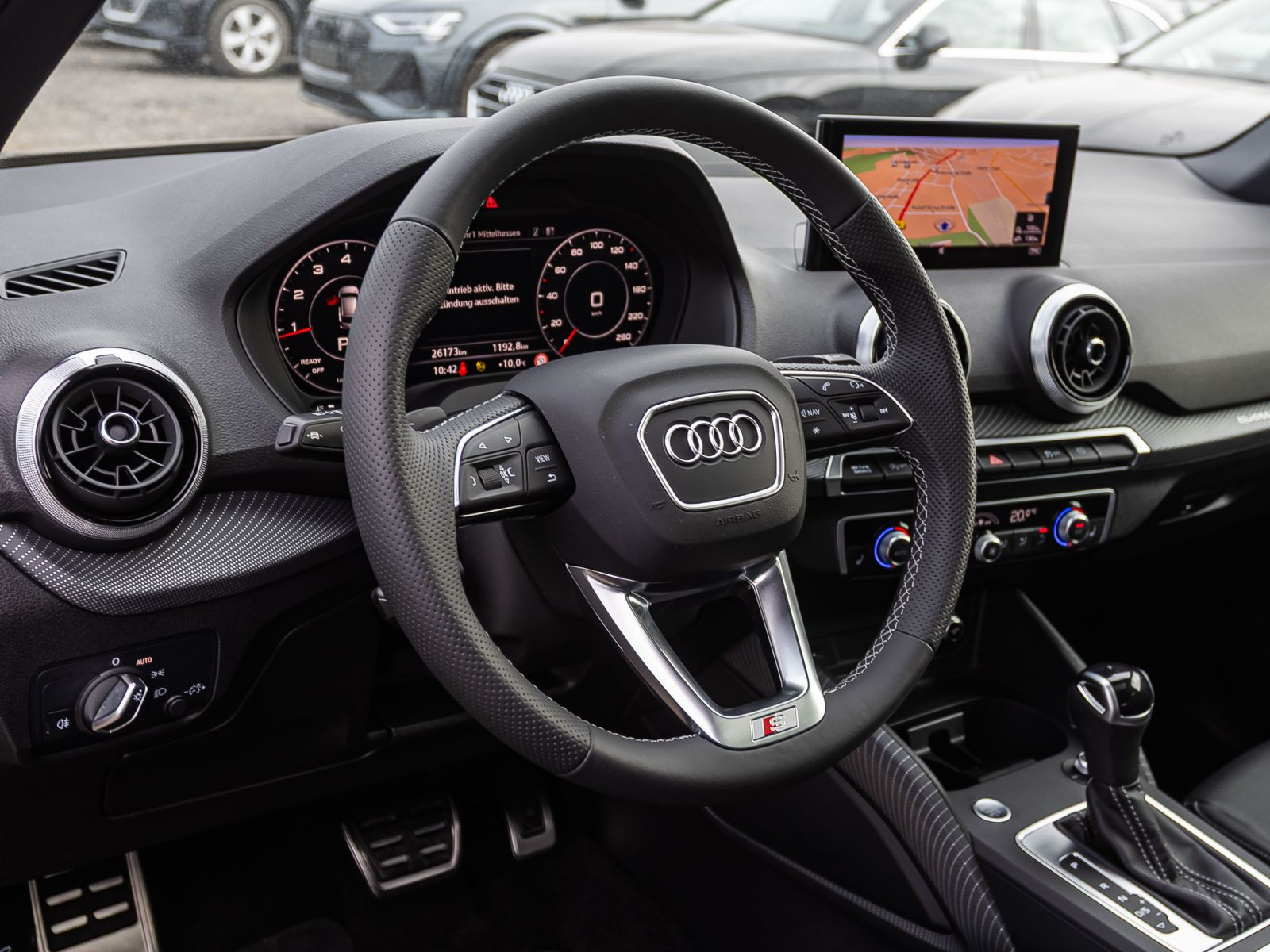 Audi Q2 S line 40TFSI qu Navi LED Standhzg Panorama