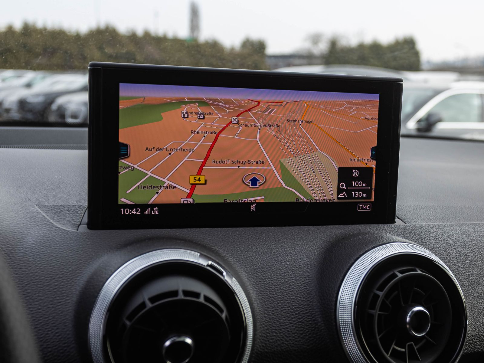 Audi Q2 S line 40TFSI qu Navi LED Standhzg Panorama