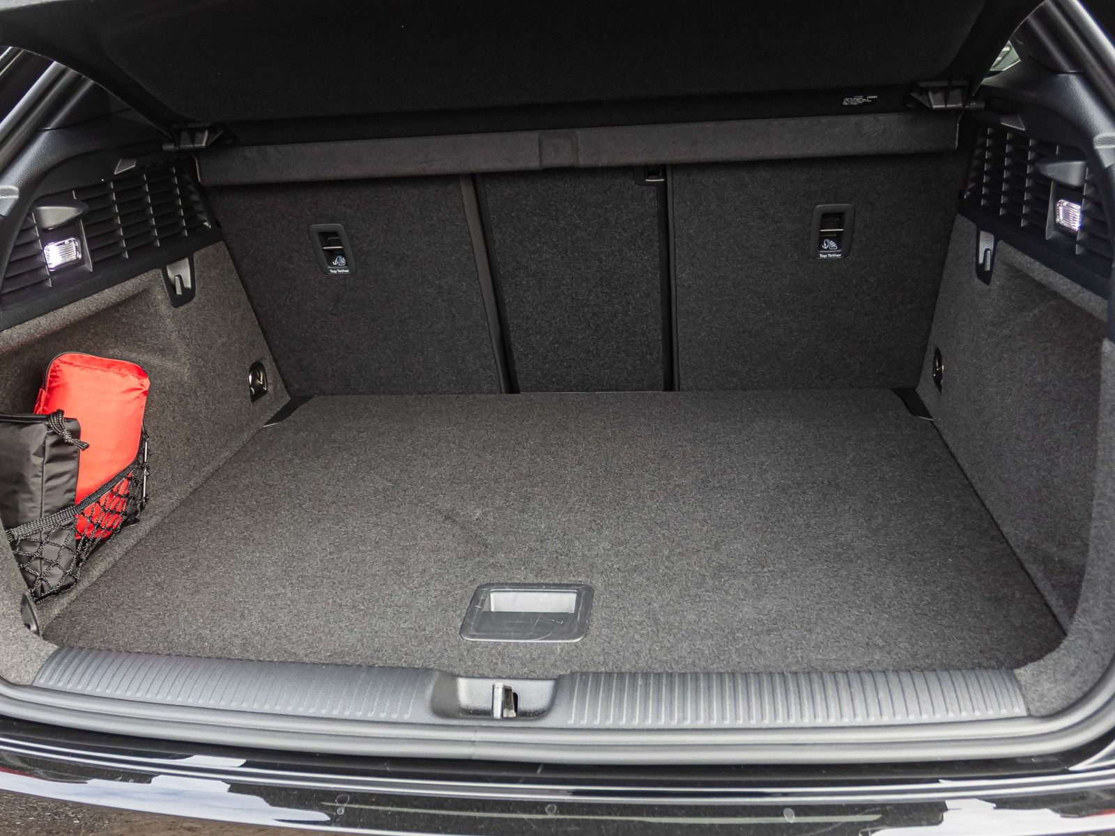 Audi Q2 S line 40TFSI qu Navi LED Standhzg Panorama