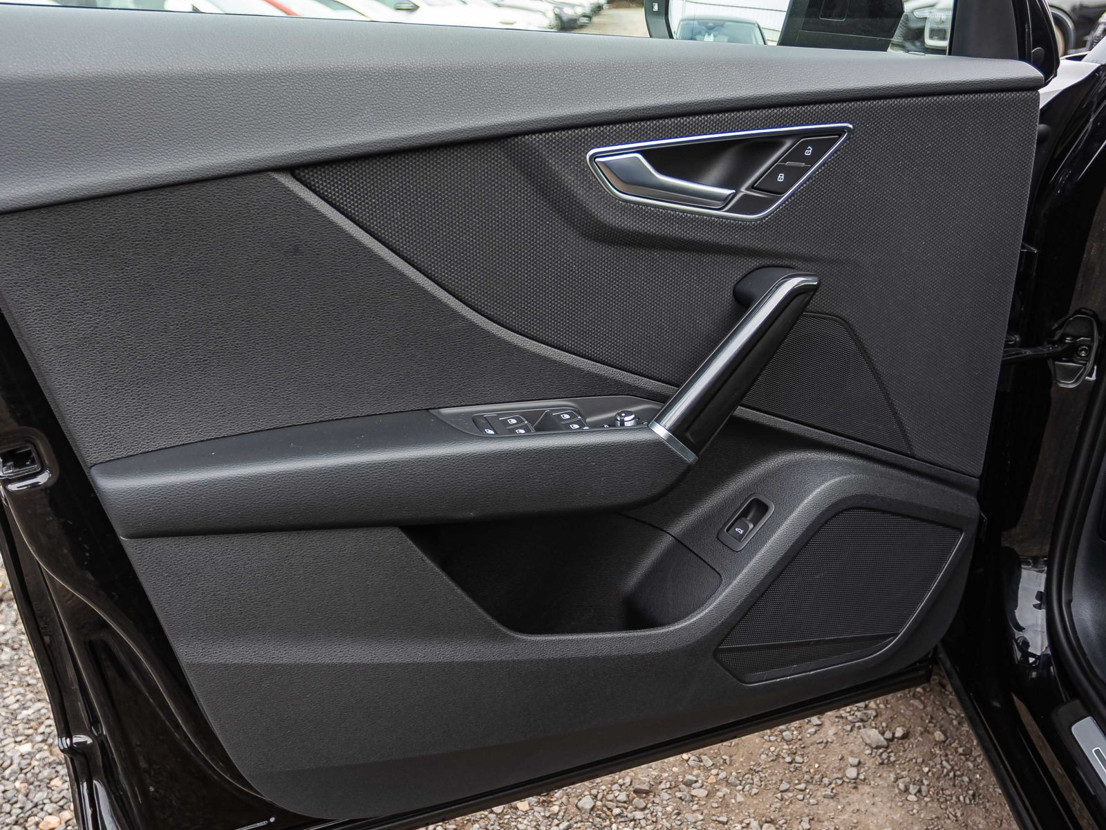 Audi Q2 S line 40TFSI qu Navi LED Standhzg Panorama