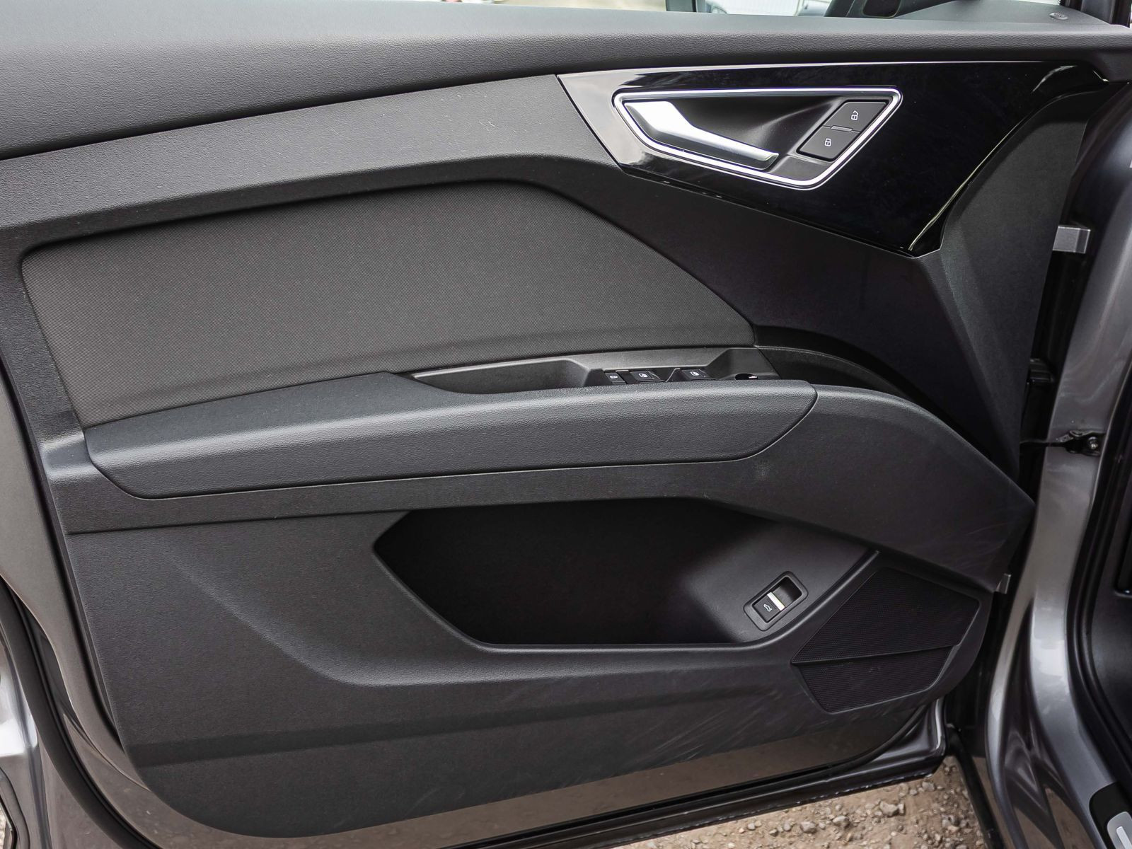Audi Q4 e-tron S line 40 Navi LED Standklima ACC AHK