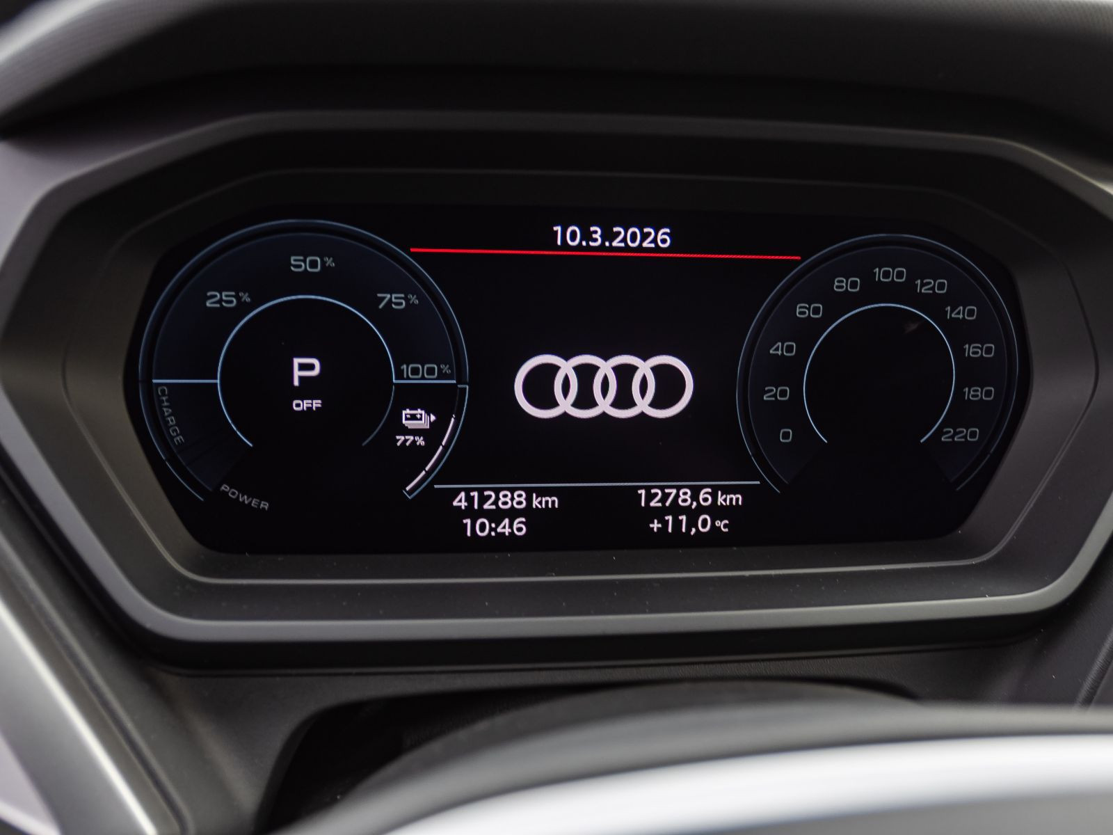 Audi Q4 e-tron S line 40 Navi LED Standklima ACC AHK