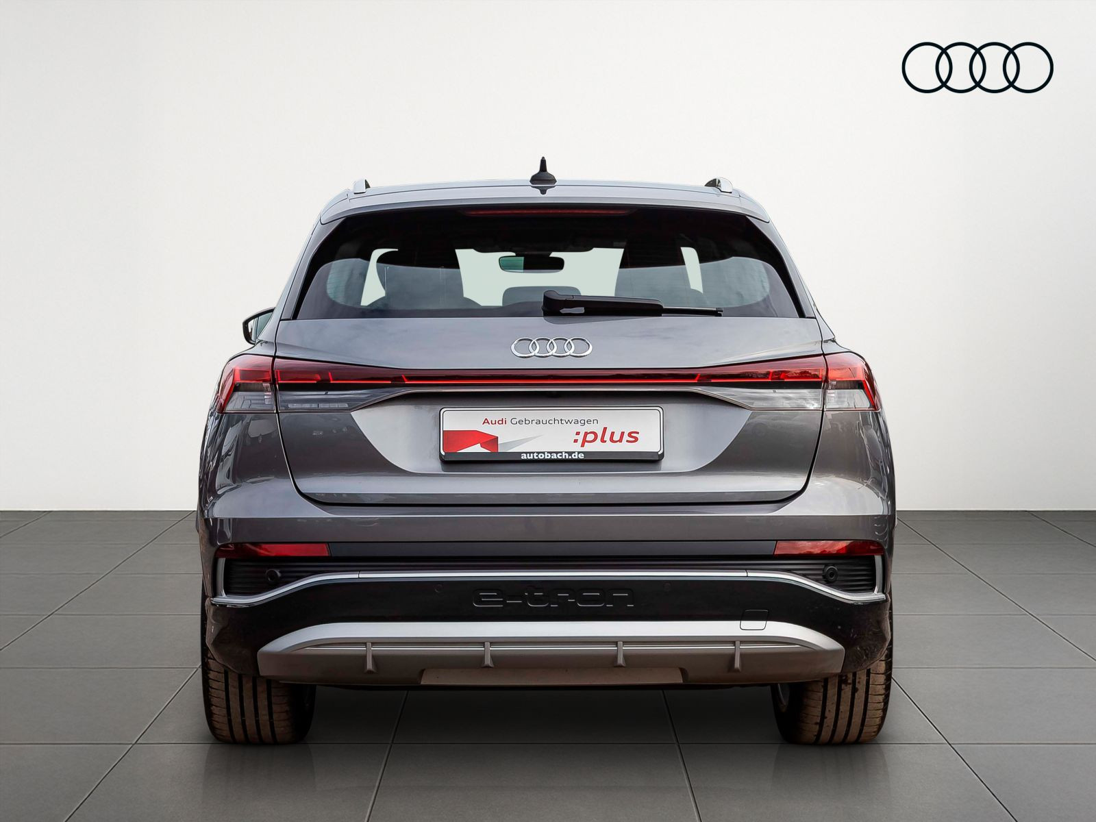 Audi Q4 e-tron S line 40 Navi LED Standklima ACC AHK