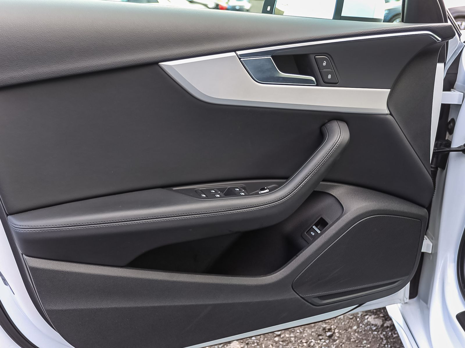 Audi A4 Avant S line 40TDI Navi Matrix Panorama ACC AHK