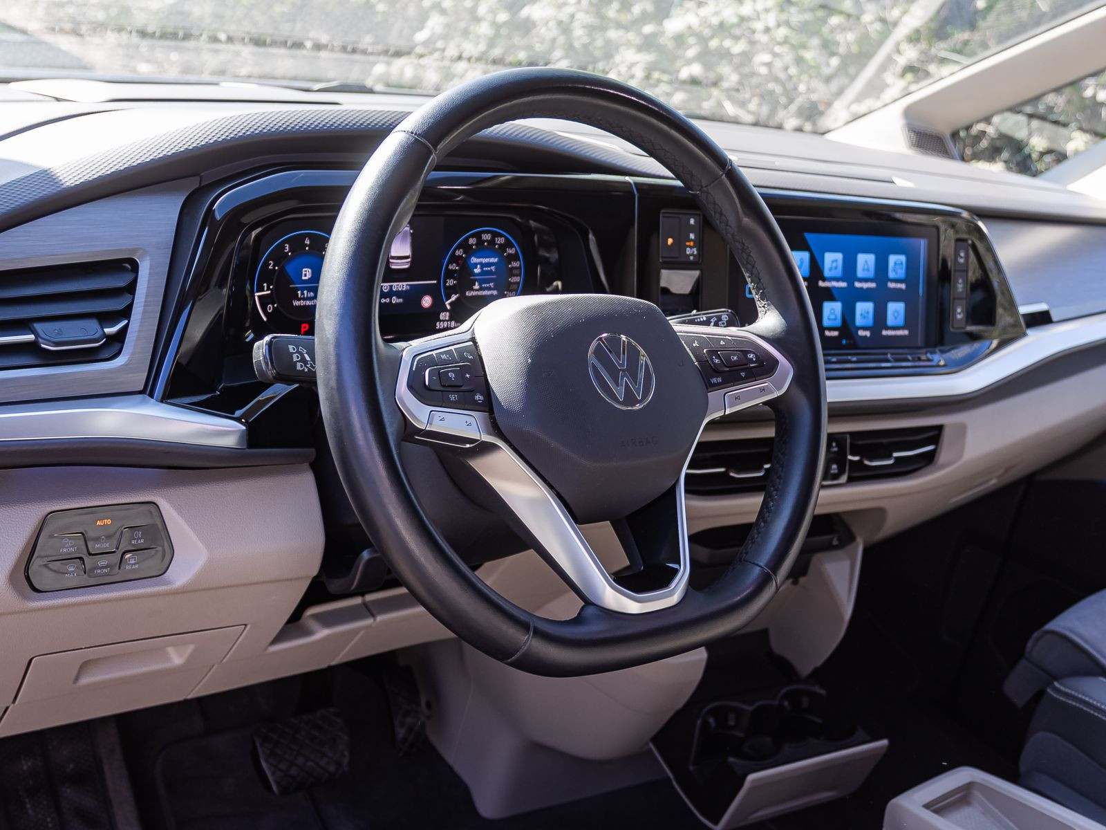 Volkswagen Multivan 2.0 TSI DSG LÜ "Life" ACC HuD EPH DCC