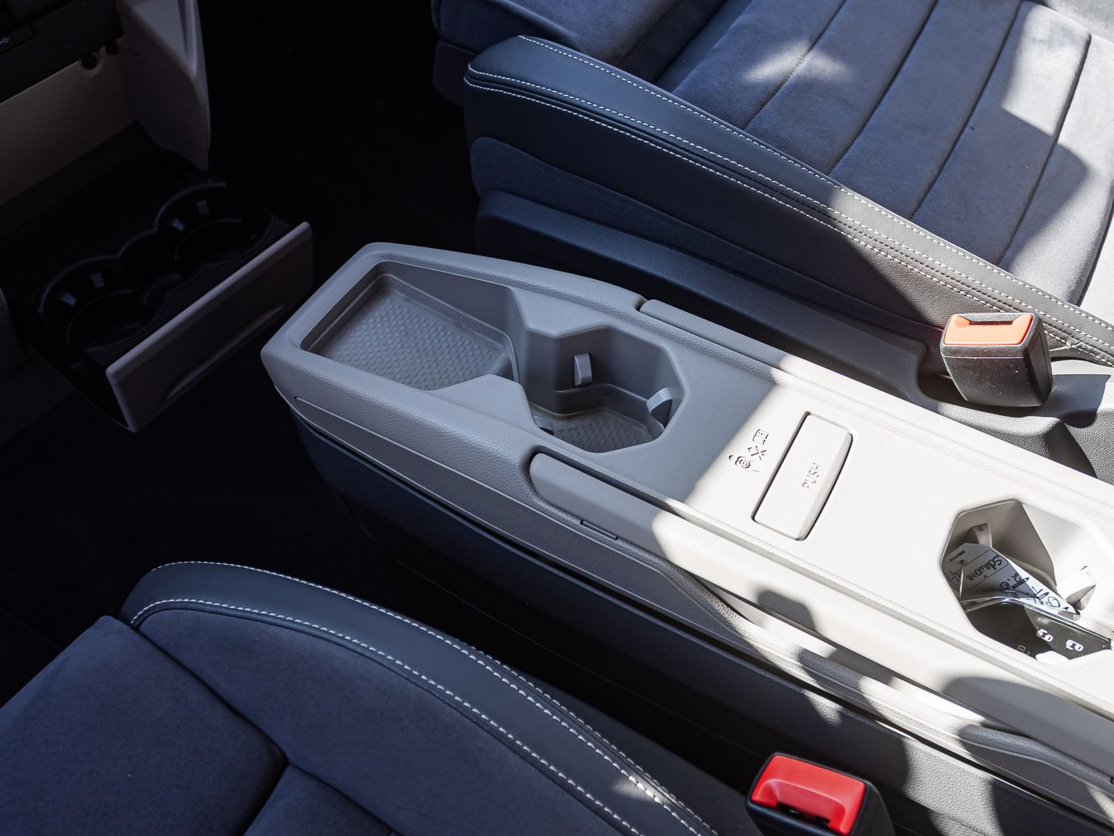 Volkswagen Multivan 2.0 TSI DSG LÜ "Life" ACC HuD EPH DCC