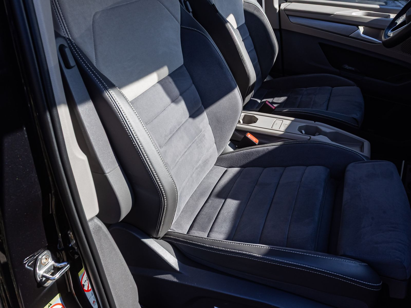 Volkswagen Multivan 2.0 TSI DSG LÜ "Life" ACC HuD EPH DCC