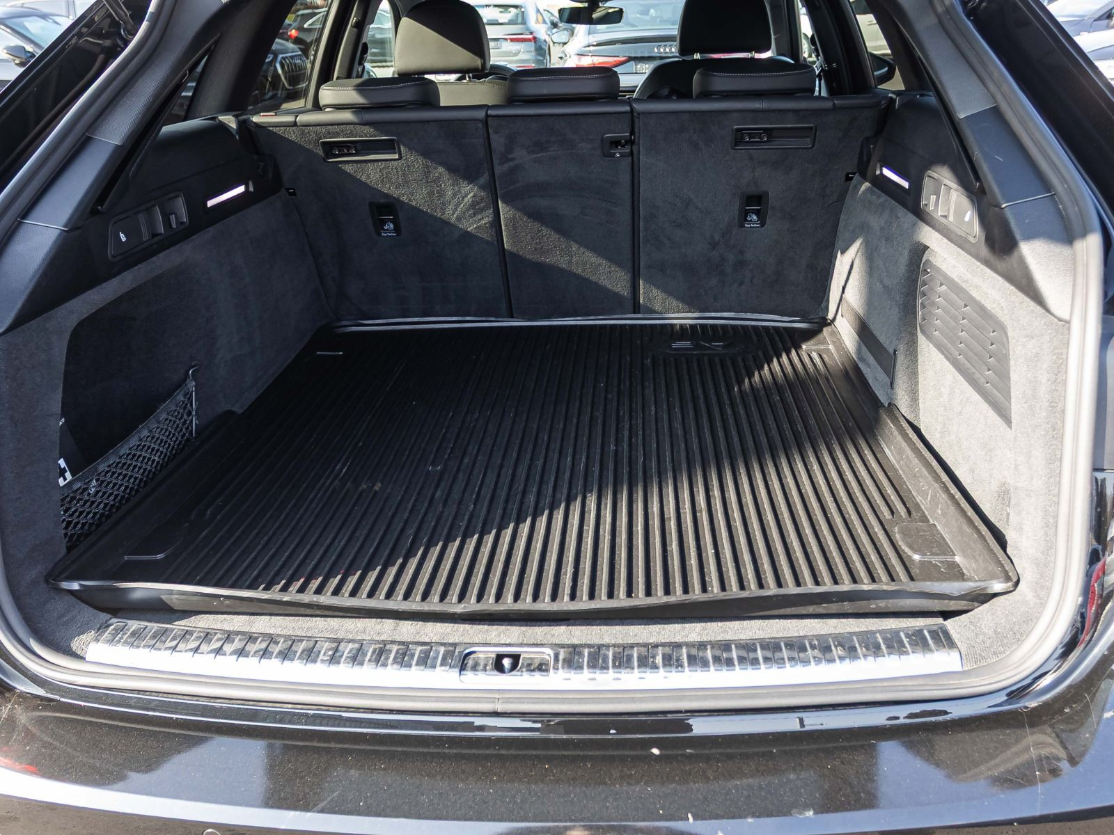 Audi A6 Avant S line 55TFSI qu Navi Matrix Standhzg ACC