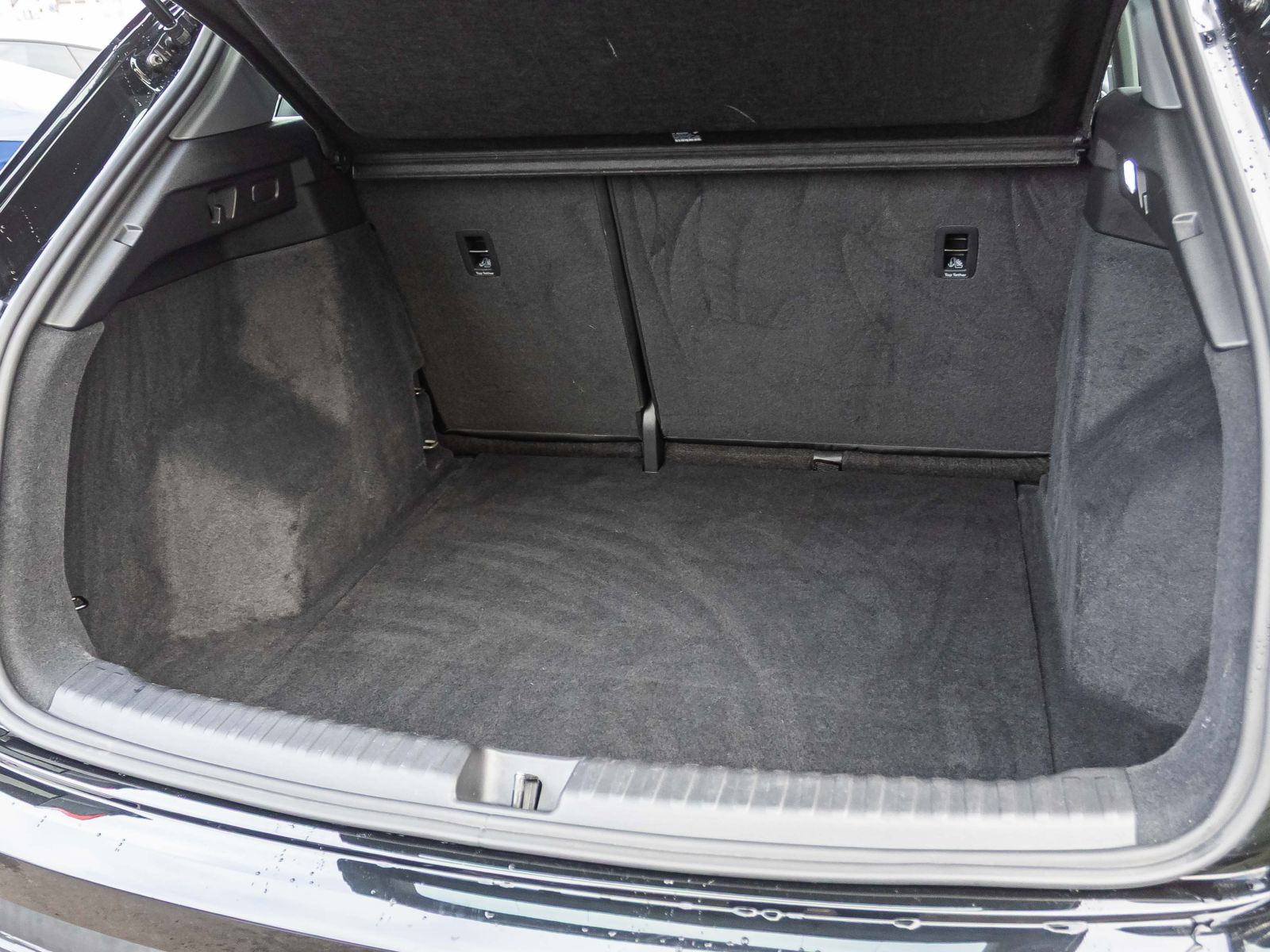 Audi Q4 e-tron 35 LED Standklima GRA EPH DAB