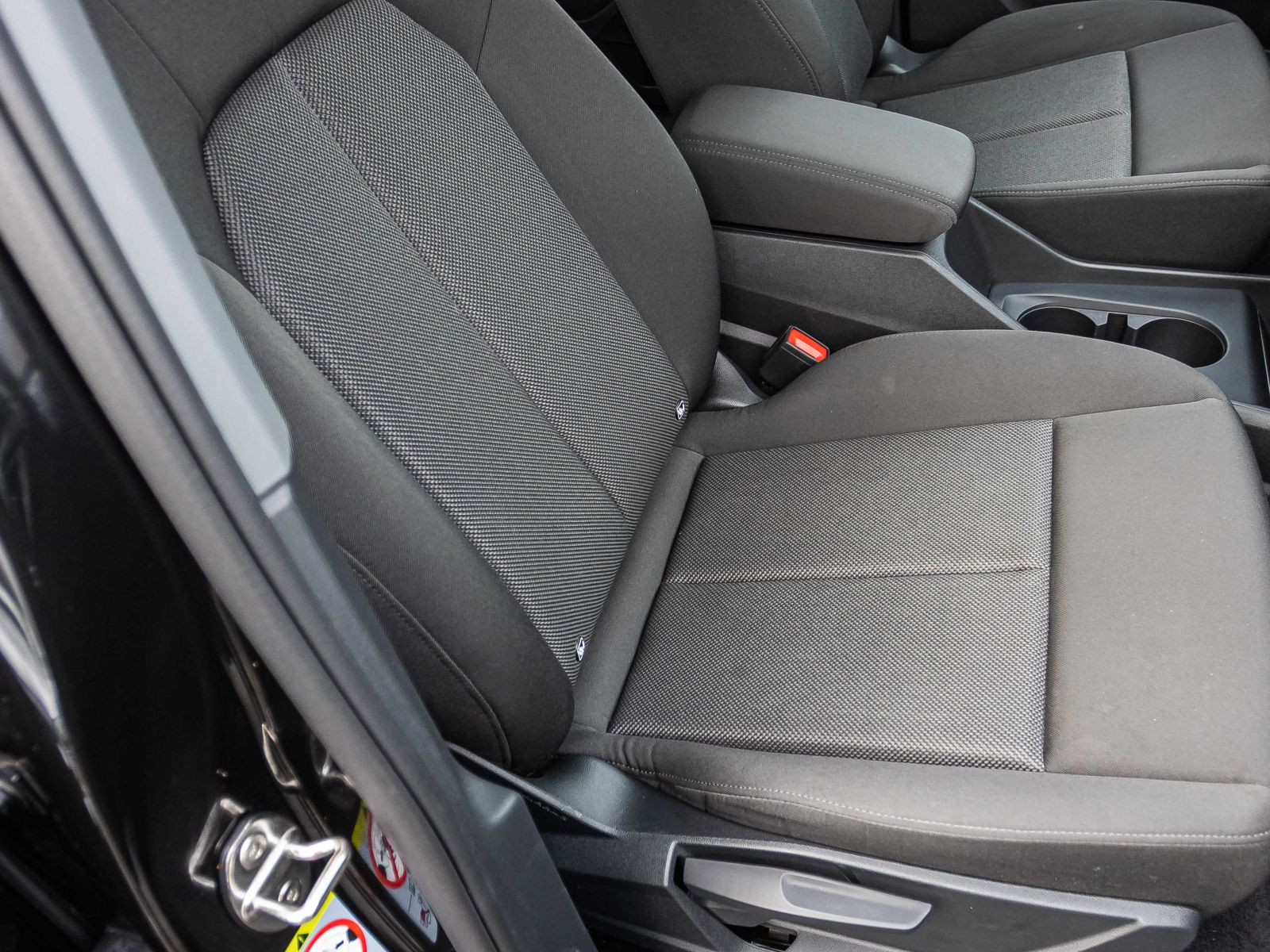 Audi Q4 e-tron 35 LED Standklima GRA EPH DAB