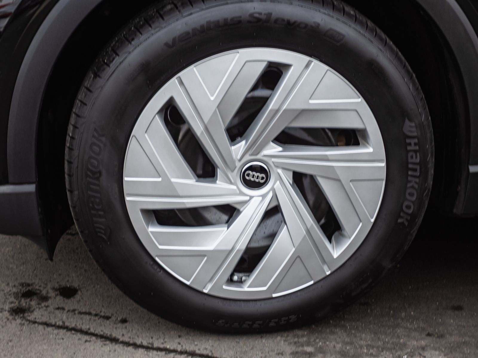 Audi Q4 e-tron 35 LED Standklima GRA EPH DAB