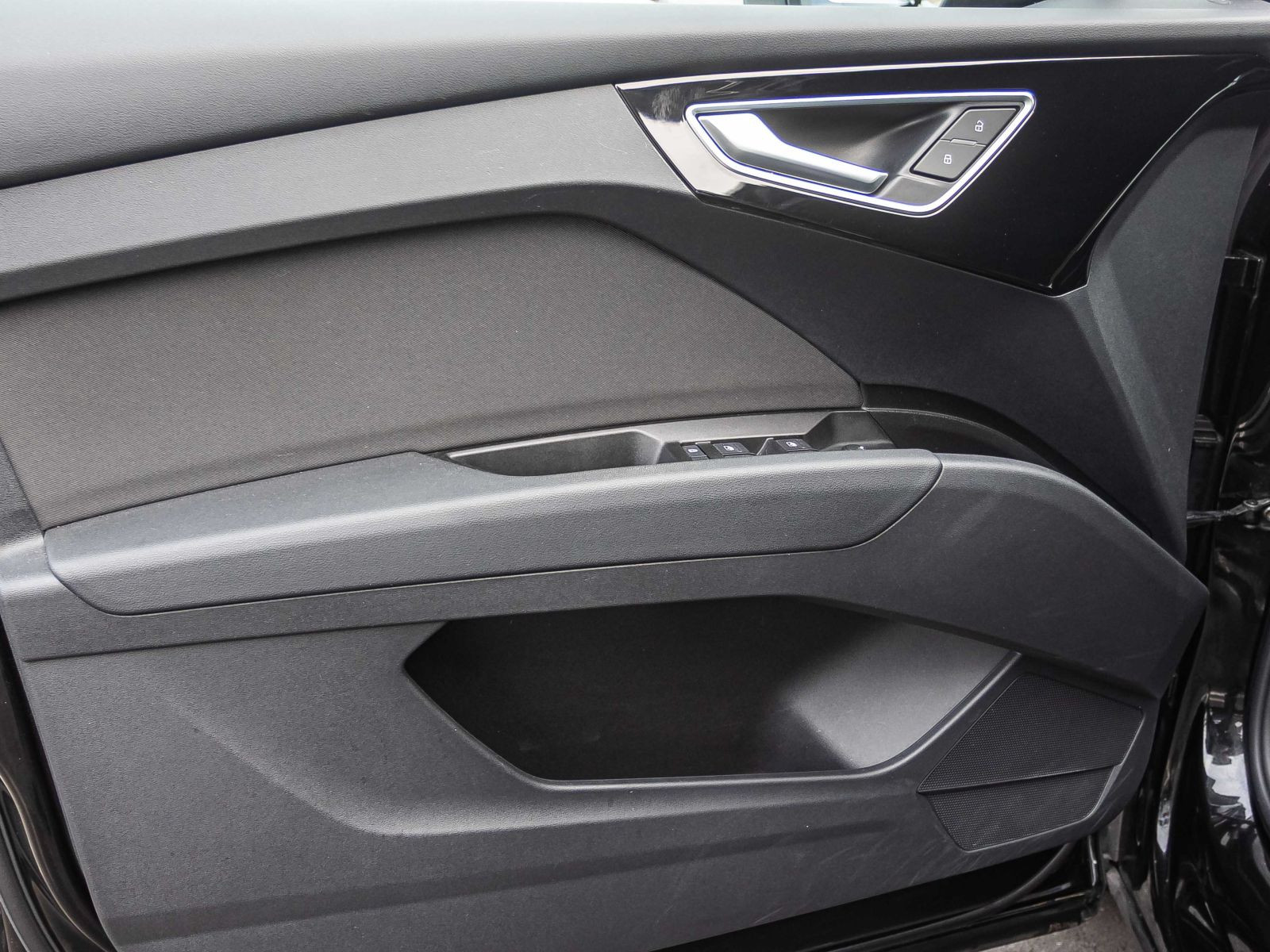 Audi Q4 e-tron 35 LED Standklima GRA EPH DAB