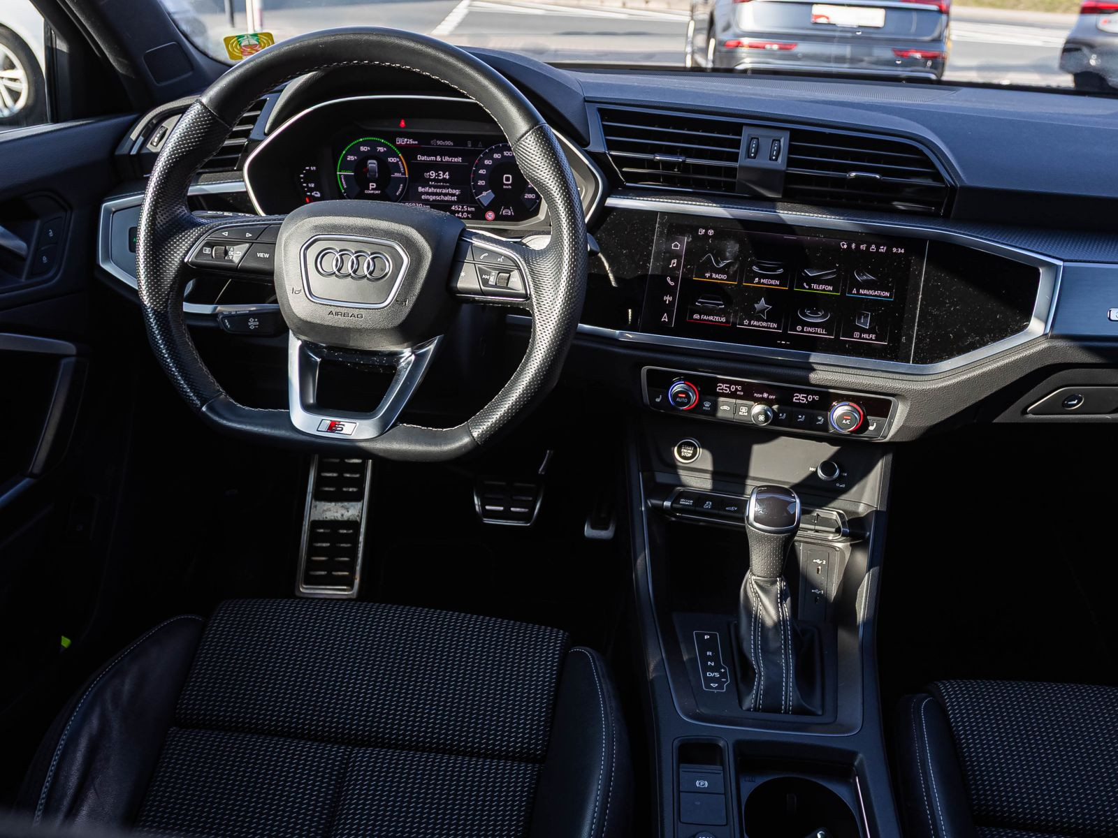 Audi Q3 Sportback S line 45TFSIe Navi LED EPH DAB