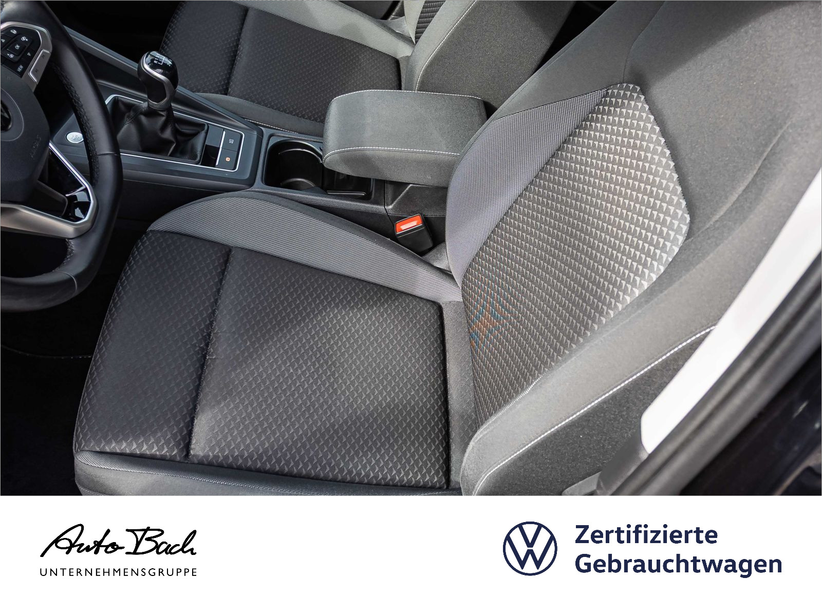 Volkswagen Golf VIII Active 1.5TSI Navi LED ACC CarPlay EPH