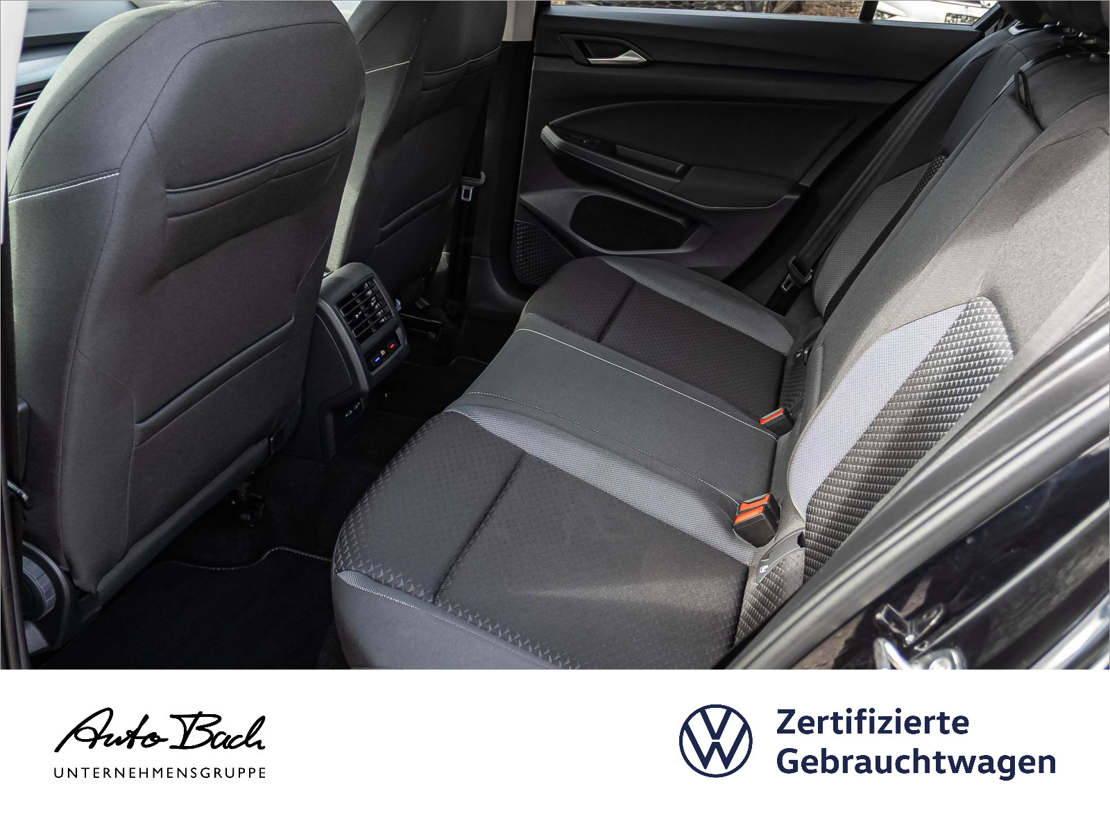 Volkswagen Golf VIII Active 1.5TSI Navi LED ACC CarPlay EPH