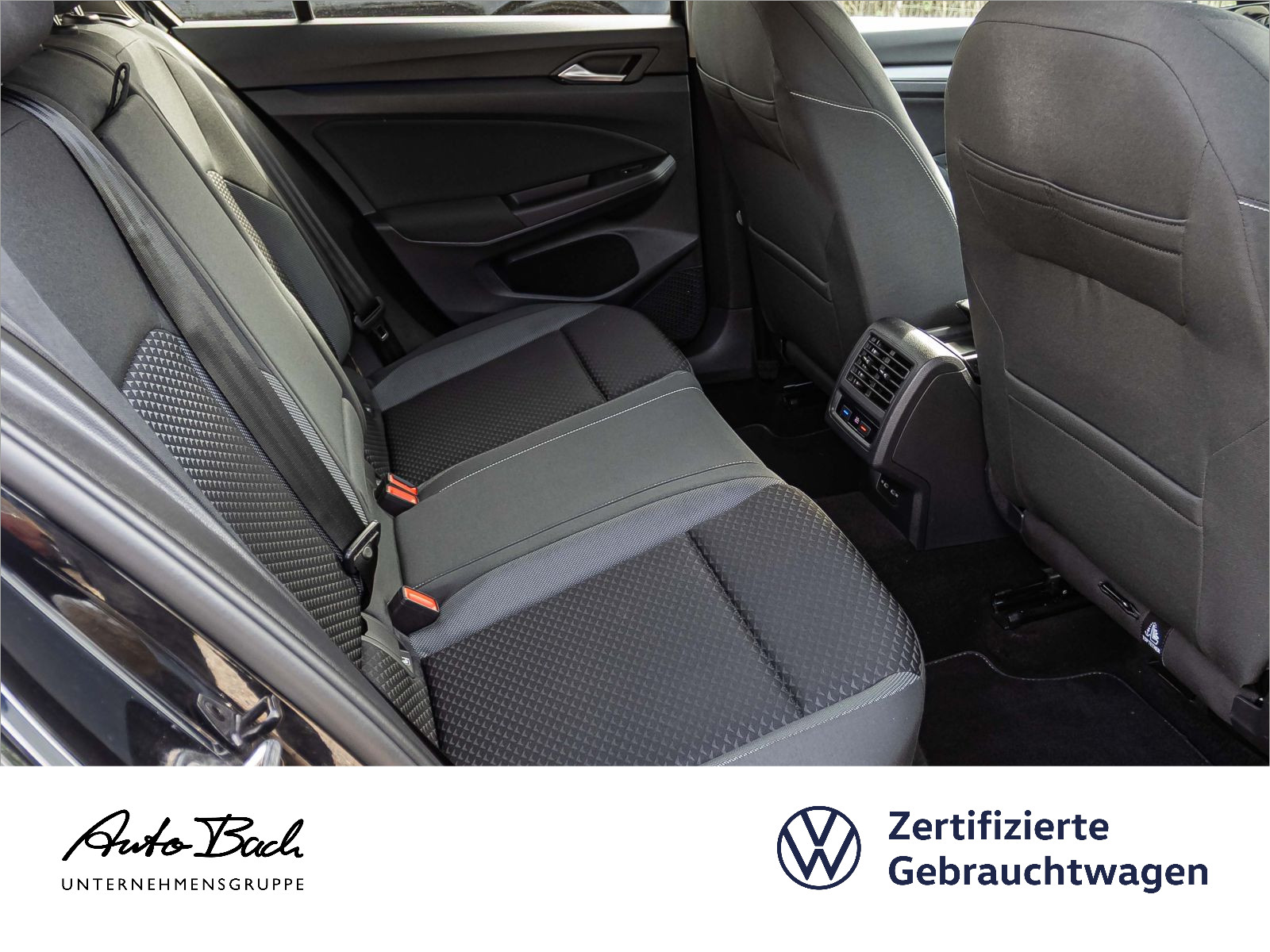 Volkswagen Golf VIII Active 1.5TSI Navi LED ACC CarPlay EPH