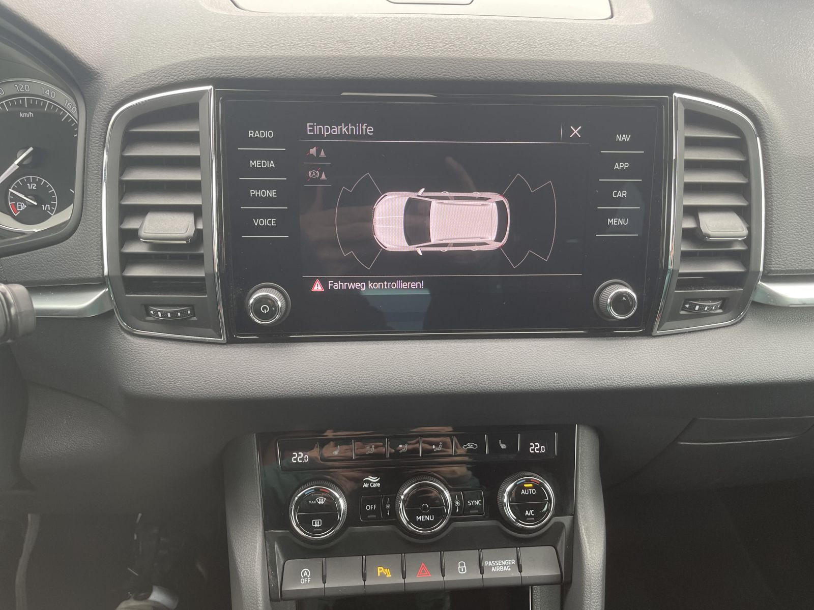 Skoda Karoq Clever 2.0 TDI Navi LED DSG EPH GRA CarPlay