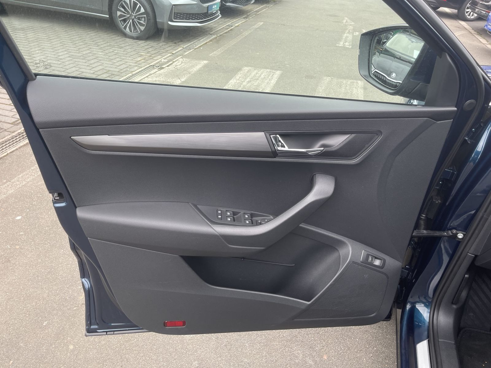 Skoda Karoq Clever 2.0 TDI Navi LED DSG EPH GRA CarPlay