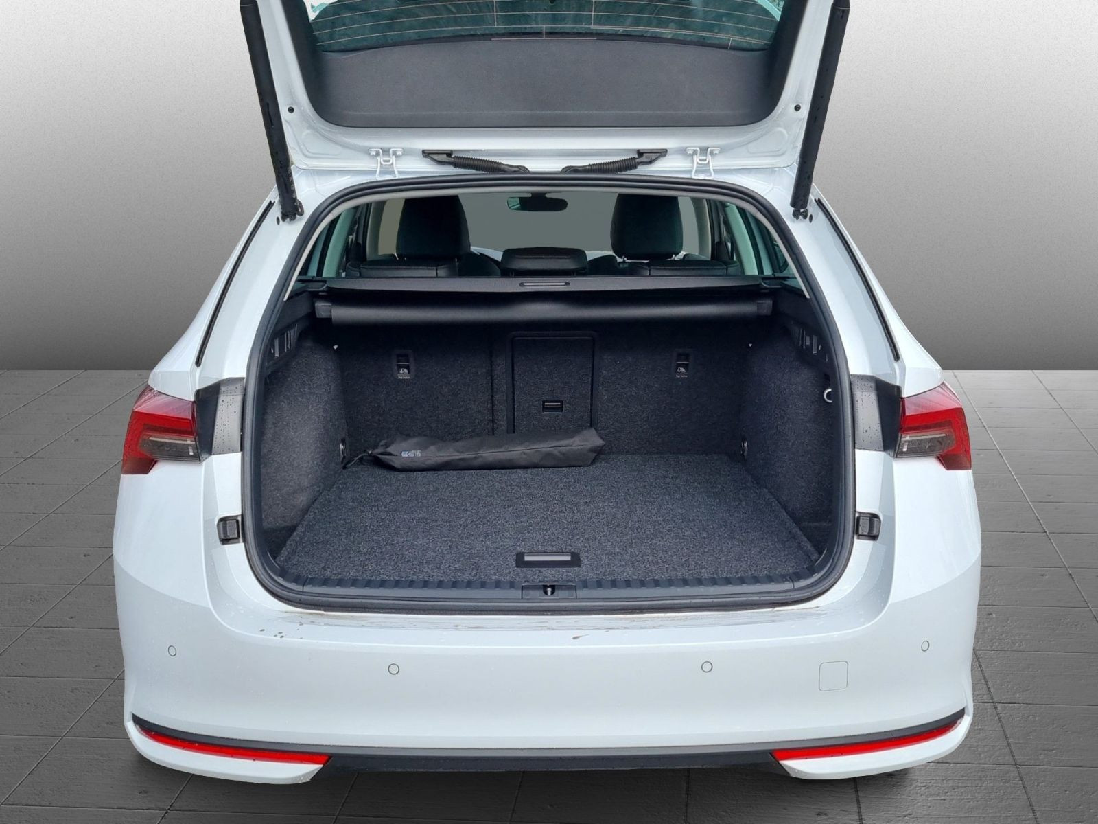 Skoda Octavia Combi Tour 2,0 TDI 110 kW 7-Gang-DSG