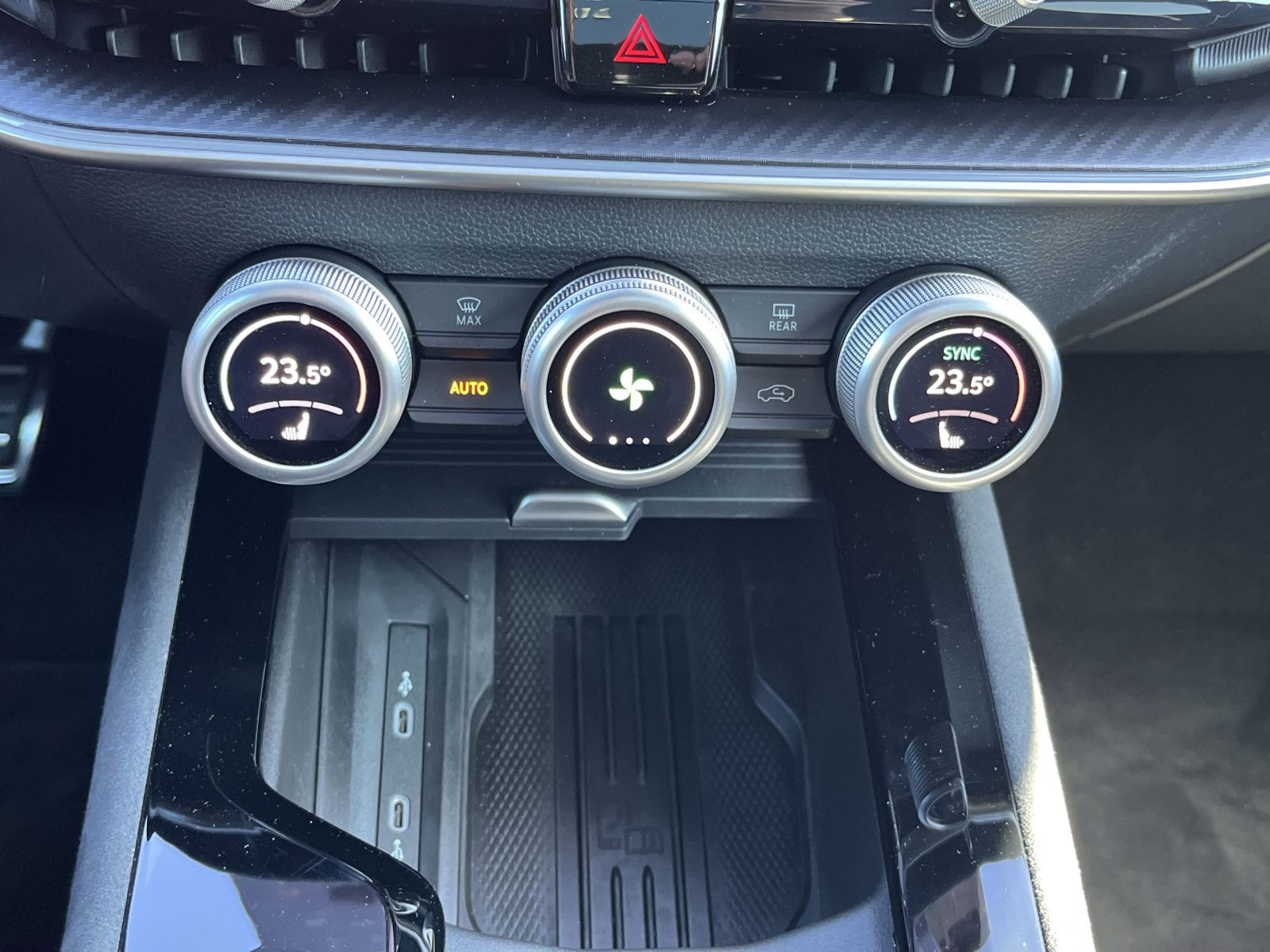 Skoda Superb Combi Sportline 2,0 TDI DSG 4x4 ACC AHK