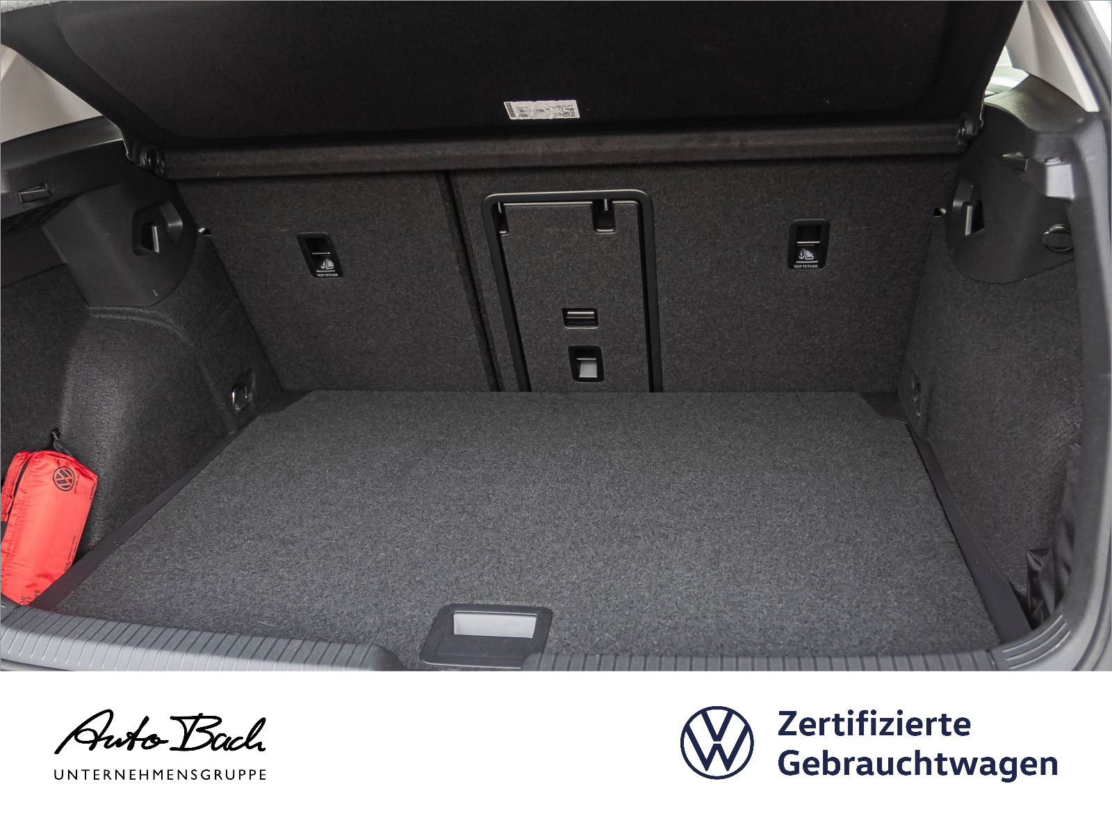 Volkswagen Golf VIII Life 1.5TSI Navi LED ACC CarPlay EPH